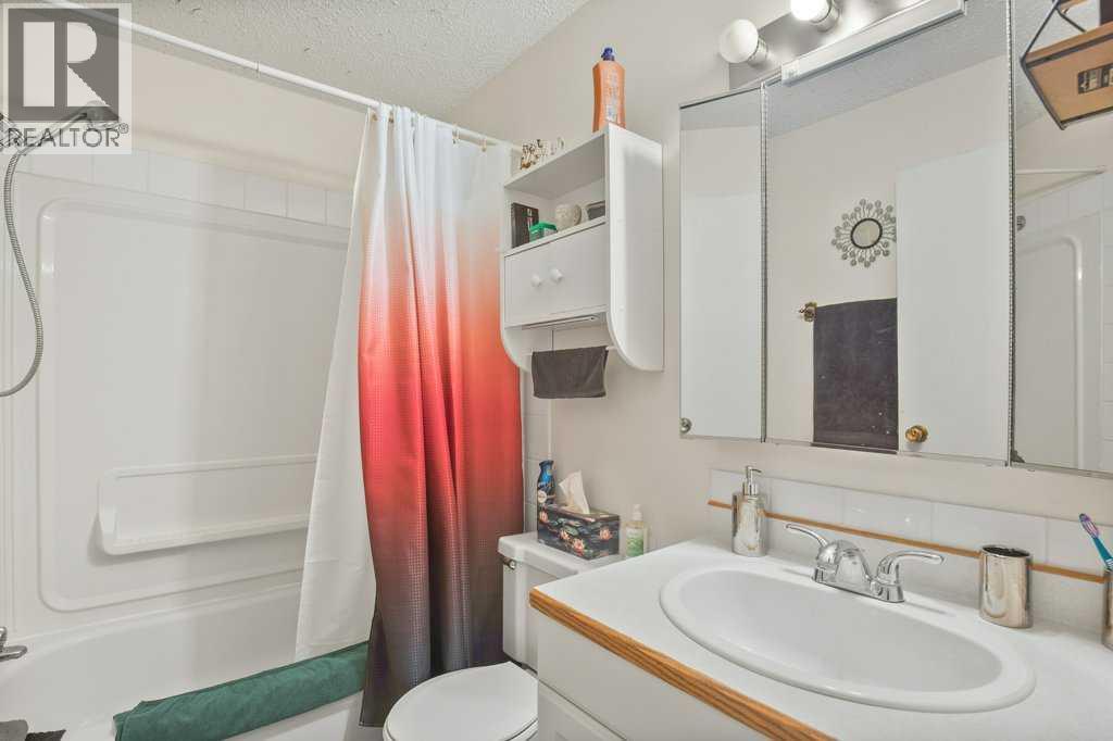 4639 48 Street, Sylvan Lake, Alberta  T4S 1L4 - Photo 24 - A2321605