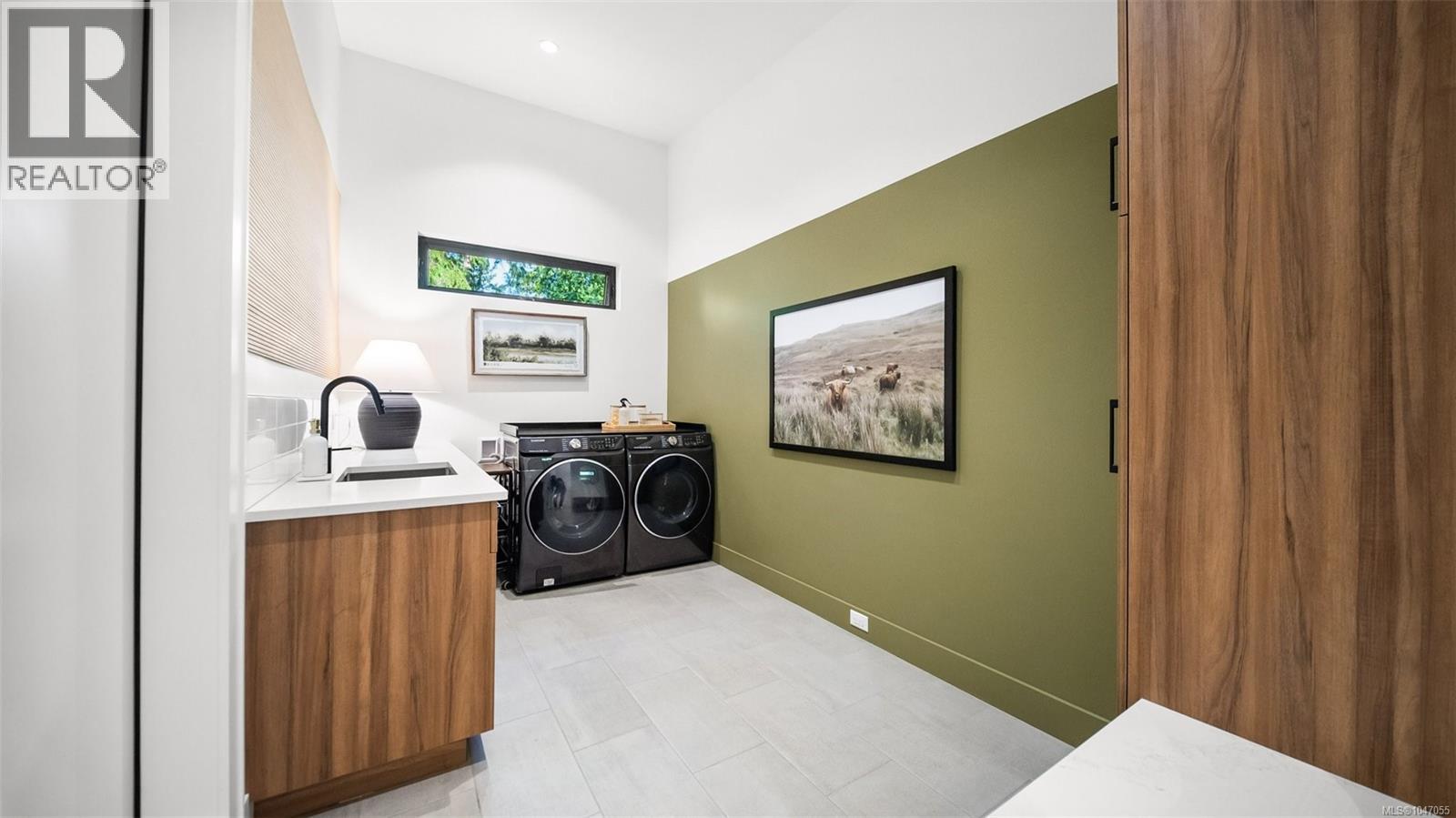 867 Bradley Dyne Rd, North Saanich, British Columbia  V8L 5H1 - Photo 38 - 1047055