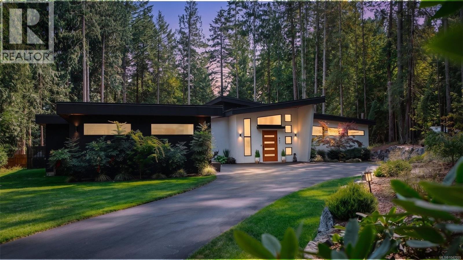 867 Bradley Dyne Rd, North Saanich, British Columbia