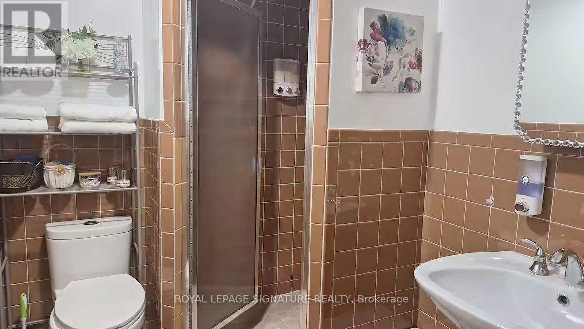 6 Blairville Street, Toronto, Ontario  M3H 5Y5 - Photo 8 - C13689372