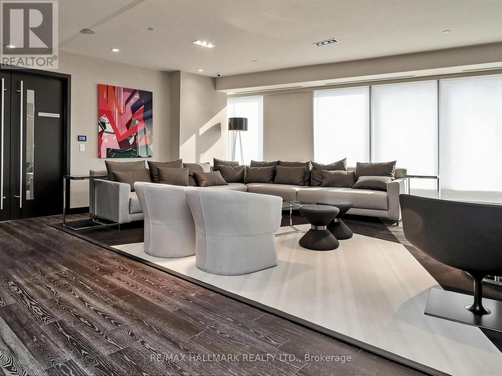 2711 - 8 The Esplanade Avenue, Toronto, Ontario  M5E 0A6 - Photo 35 - C13689380