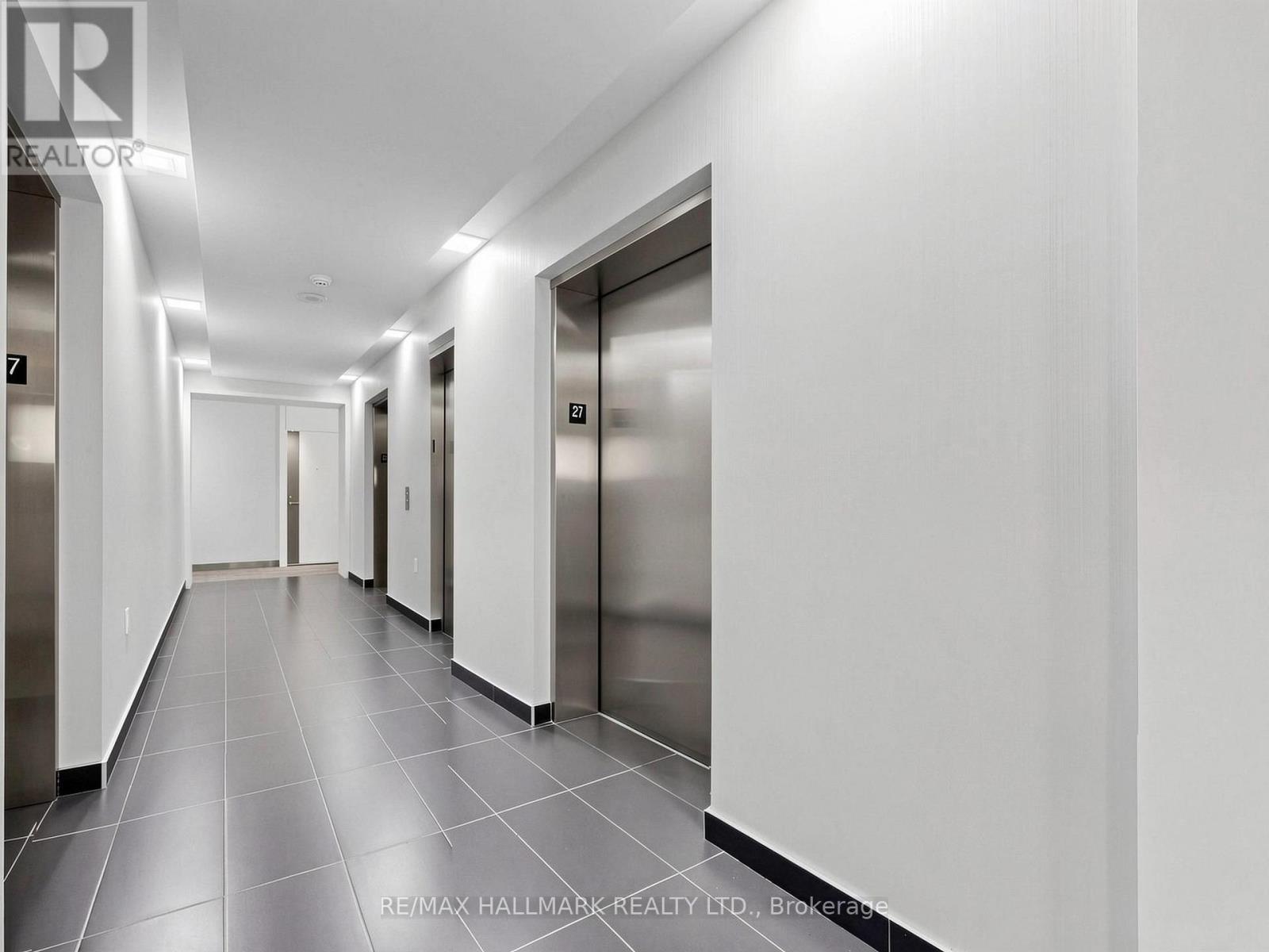 2711 - 8 The Esplanade Avenue, Toronto, Ontario  M5E 0A6 - Photo 5 - C13689380