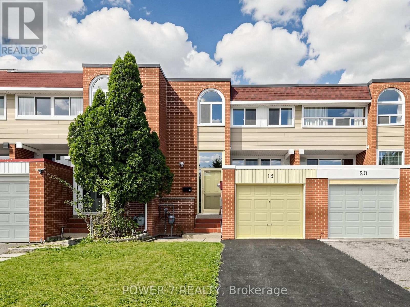 18 SPRUCEWOOD COURT, Toronto, Ontario