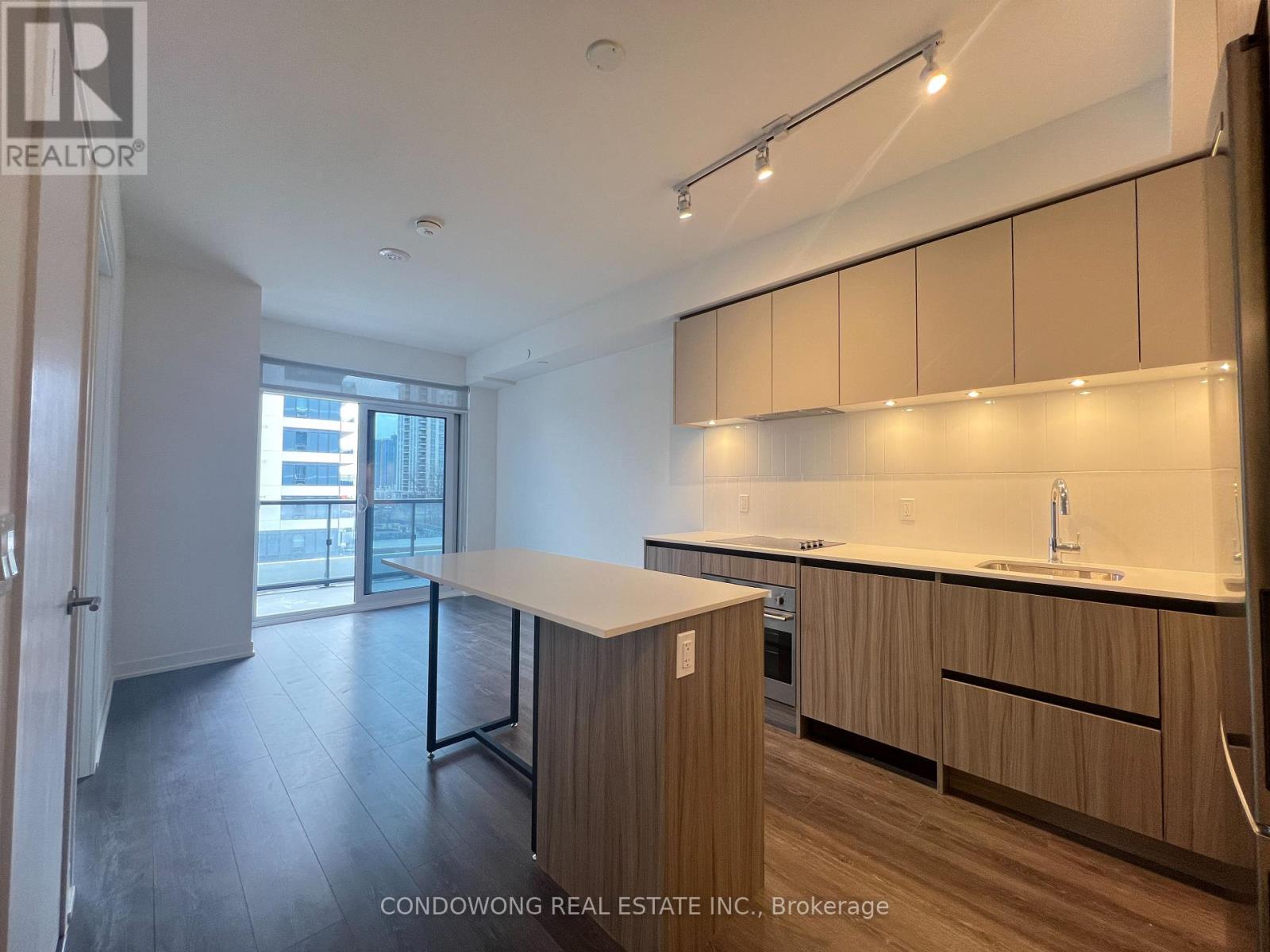 518 - 7950 BATHURST STREET, Vaughan, Ontario