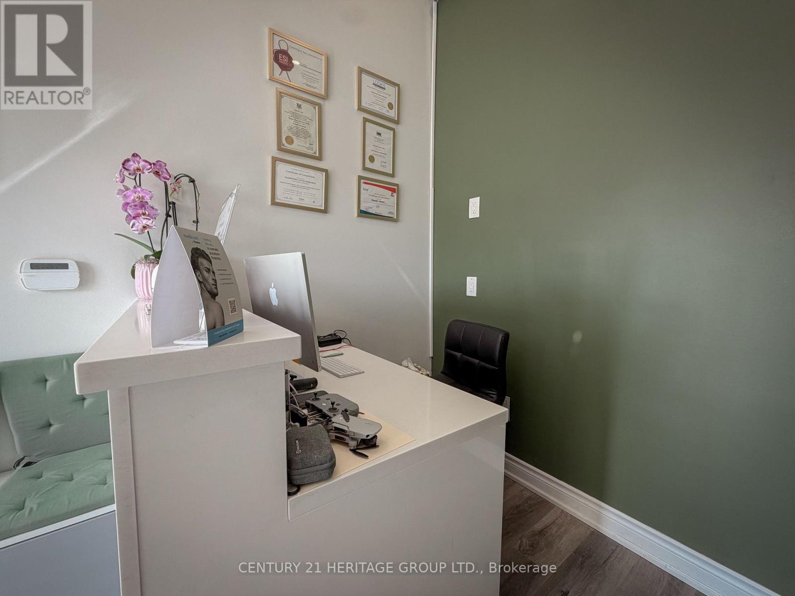 208 - 9737 Yonge Street, Richmond Hill, Ontario  L4C 8S7 - Photo 4 - N13689402