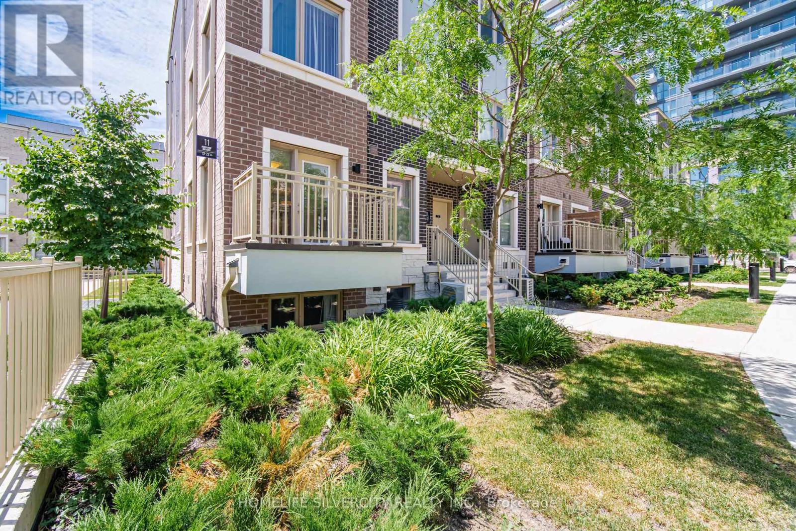 13 - 11 HONEYCRISP CRESCENT, Vaughan, Ontario