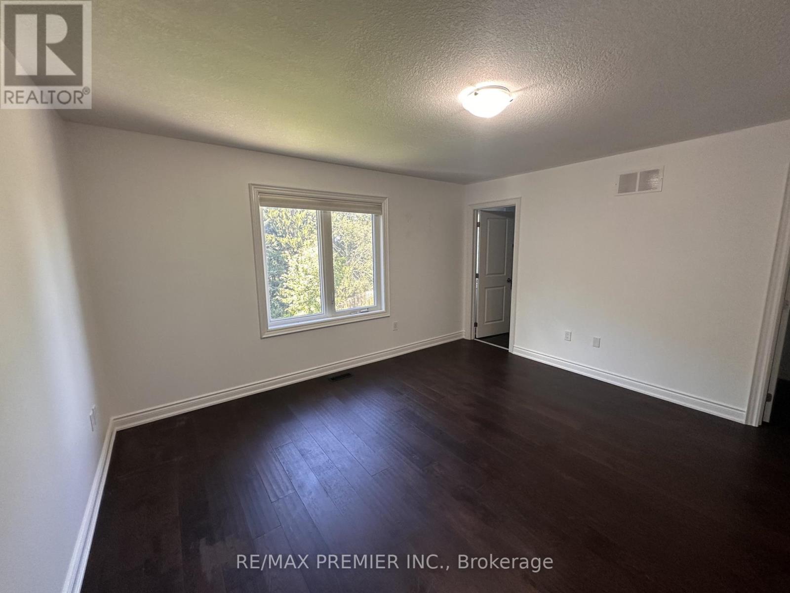 201 Alva Street, Barrie (Ardagh), Ontario  L4N 3V3 - Photo 14 - S13689464