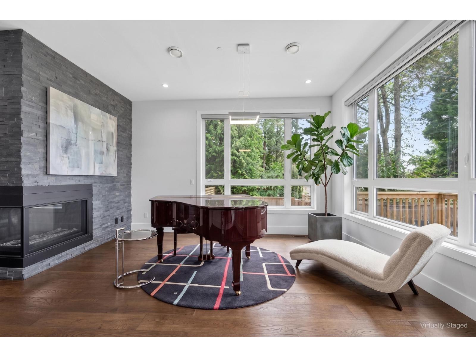 15881 Buena Vista Avenue, White Rock, British Columbia  V4B 2A2 - Photo 2 - R3156707