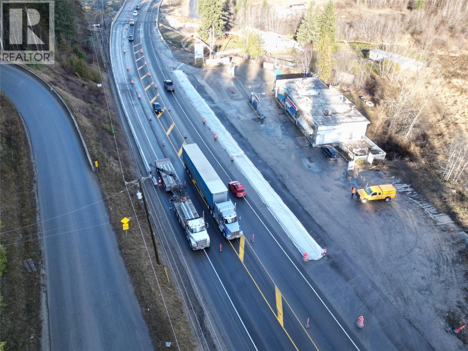 5177 Trans Canada Highway, Tappen, British Columbia