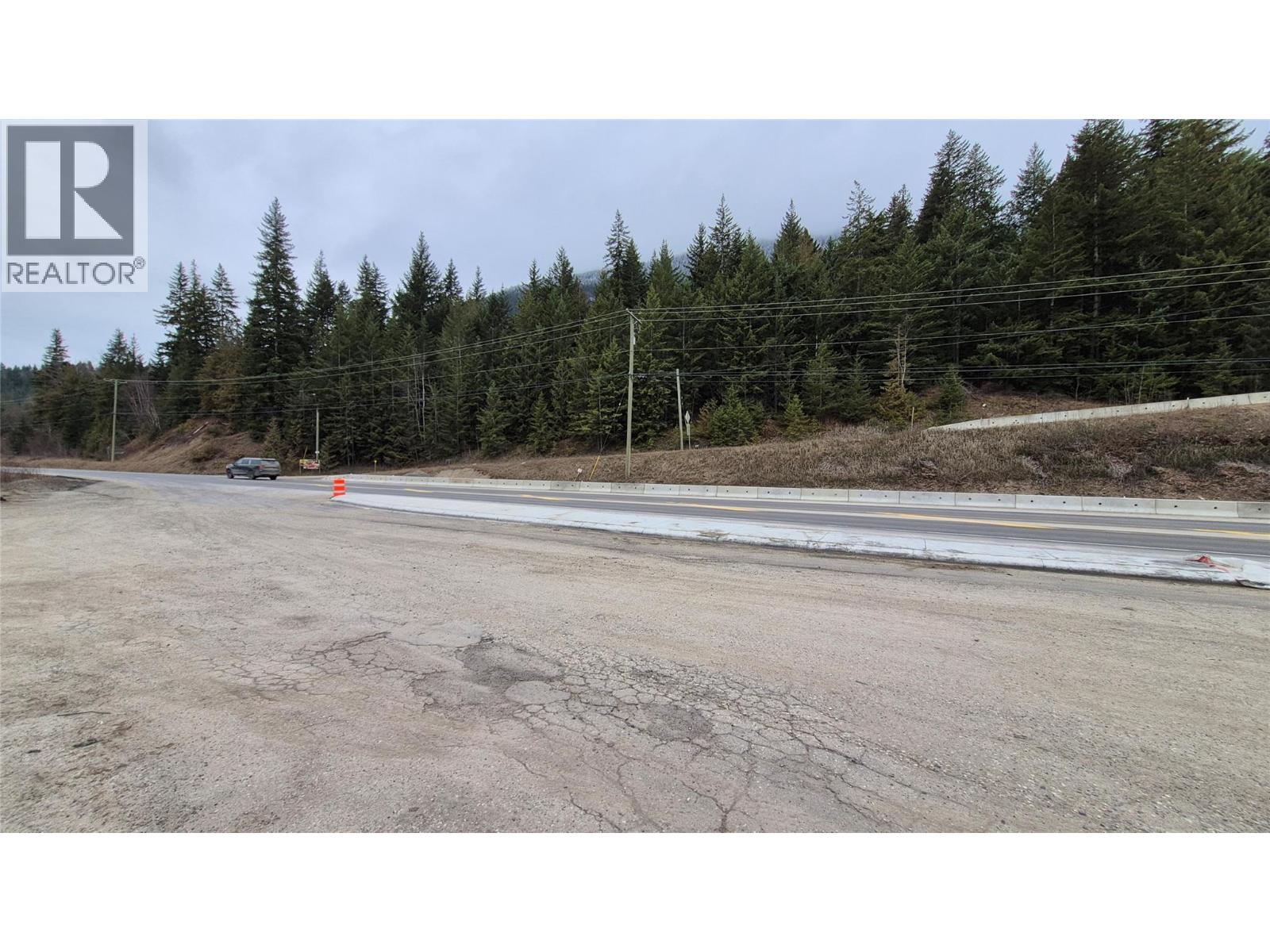 5177 Trans Canada Highway, Tappen, British Columbia  V0E 2X3 - Photo 53 - 10394032