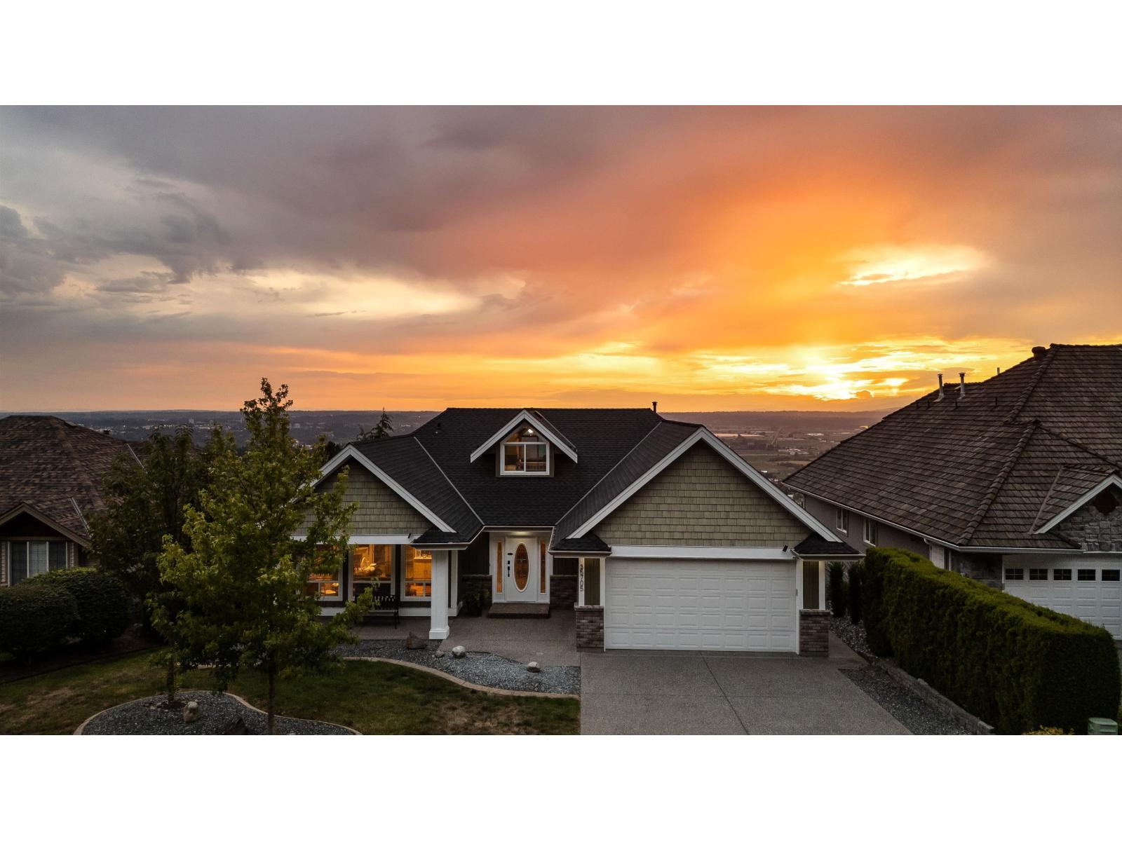 35705 Hawksview Place, Abbotsford, British Columbia  V3G 2Y1 - Photo 2 - R3156873
