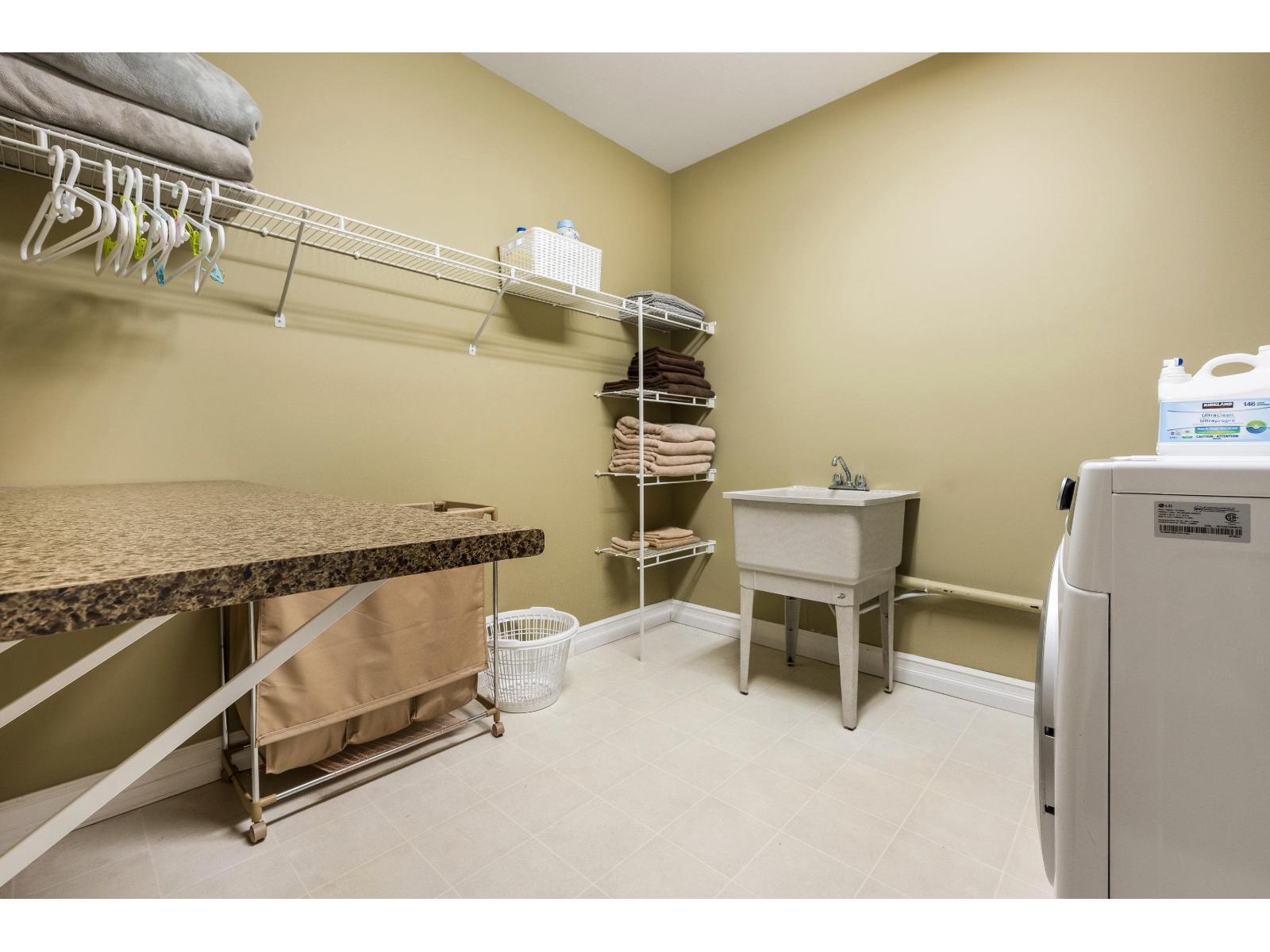 35705 Hawksview Place, Abbotsford, British Columbia  V3G 2Y1 - Photo 32 - R3156873