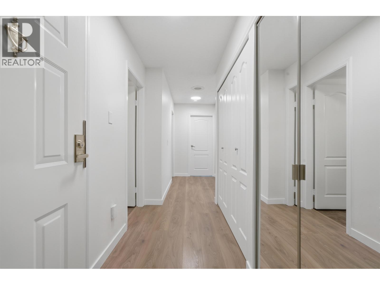114 7580 Minoru Boulevard, Richmond, British Columbia  V6Y 1Z5 - Photo 3 - R3156781