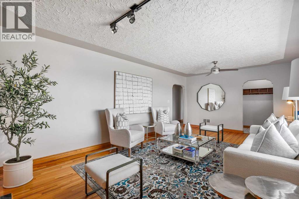 3003 25 Street SW, Calgary, Alberta  T3E 1Y2 - Photo 9 - A2308484