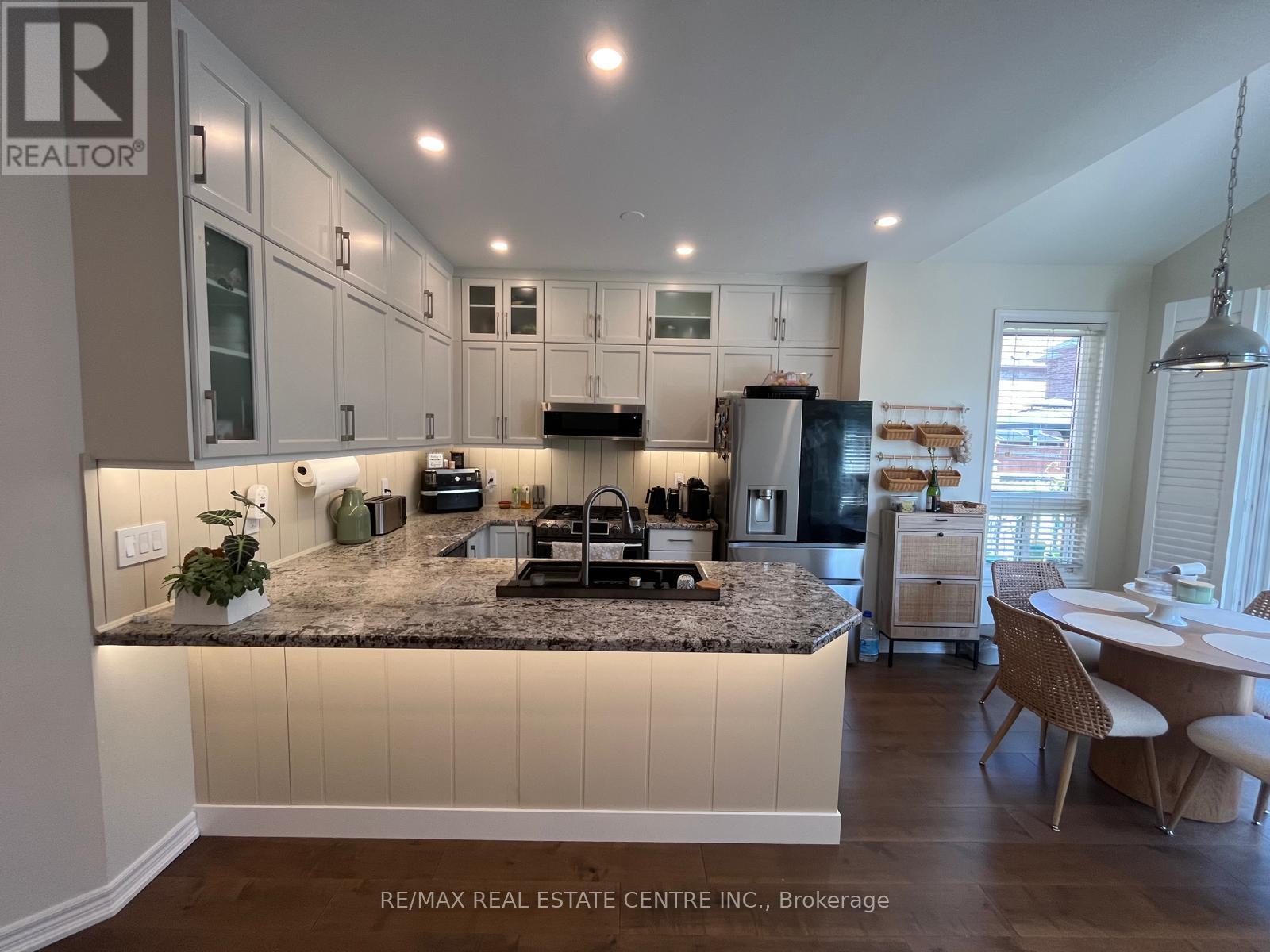 3570 Fountain Park Avenue, Mississauga, Ontario  L5M 7G1 - Photo 18 - W13689424
