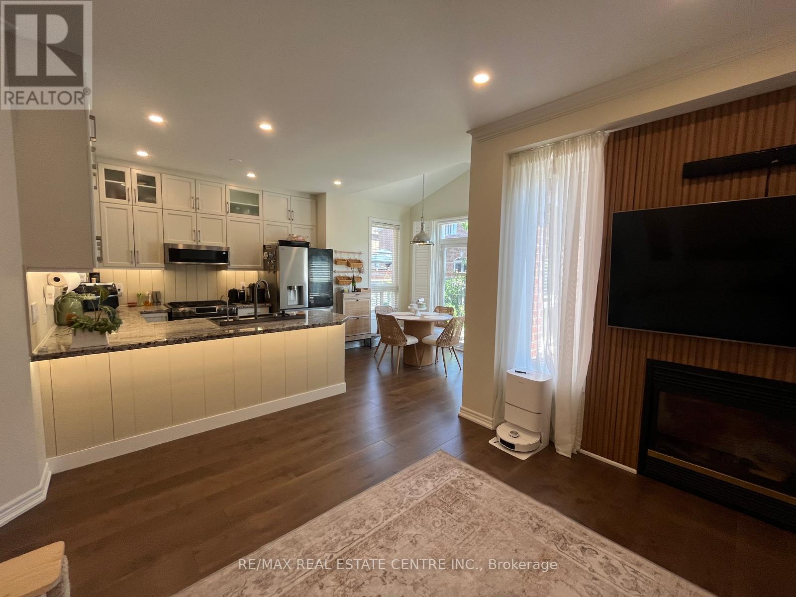 3570 Fountain Park Avenue, Mississauga, Ontario  L5M 7G1 - Photo 25 - W13689424