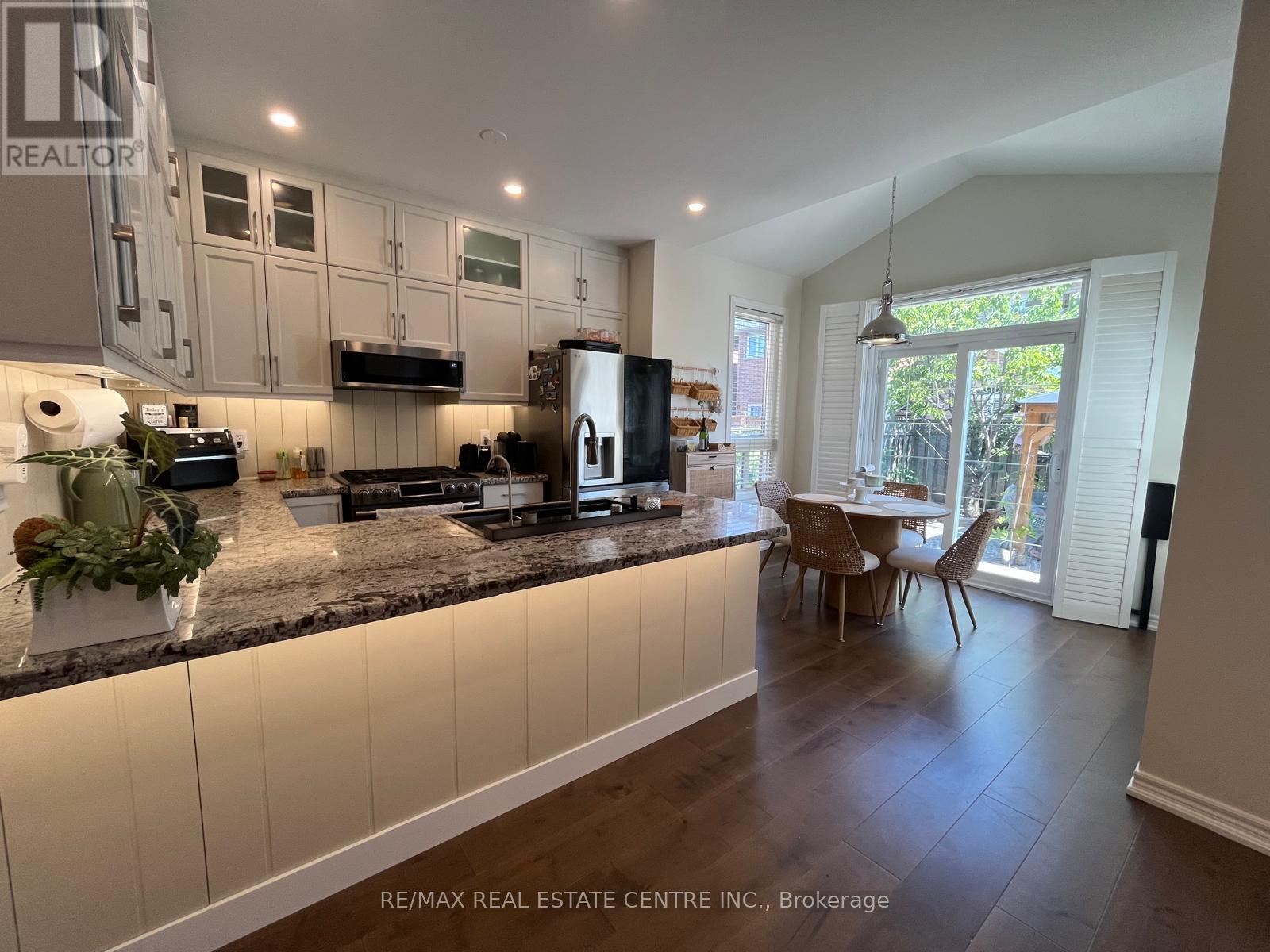 3570 Fountain Park Avenue, Mississauga, Ontario  L5M 7G1 - Photo 26 - W13689424