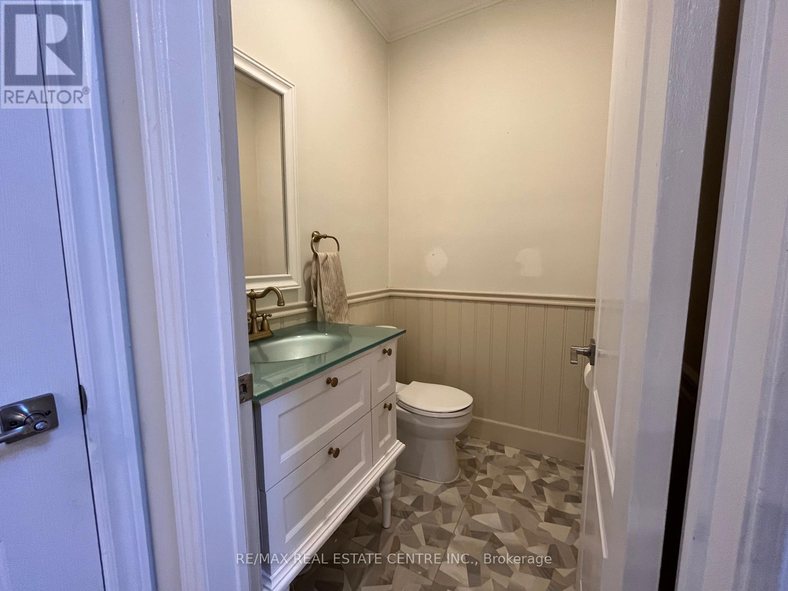 3570 Fountain Park Avenue, Mississauga, Ontario  L5M 7G1 - Photo 27 - W13689424