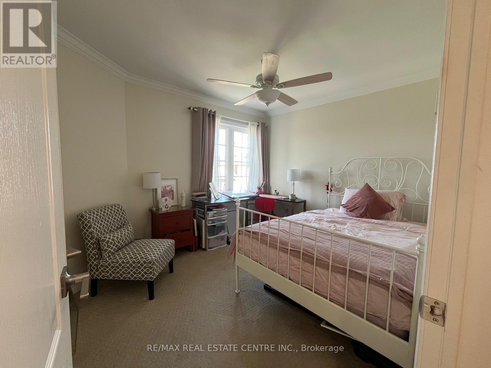 3570 Fountain Park Avenue, Mississauga, Ontario  L5M 7G1 - Photo 29 - W13689424