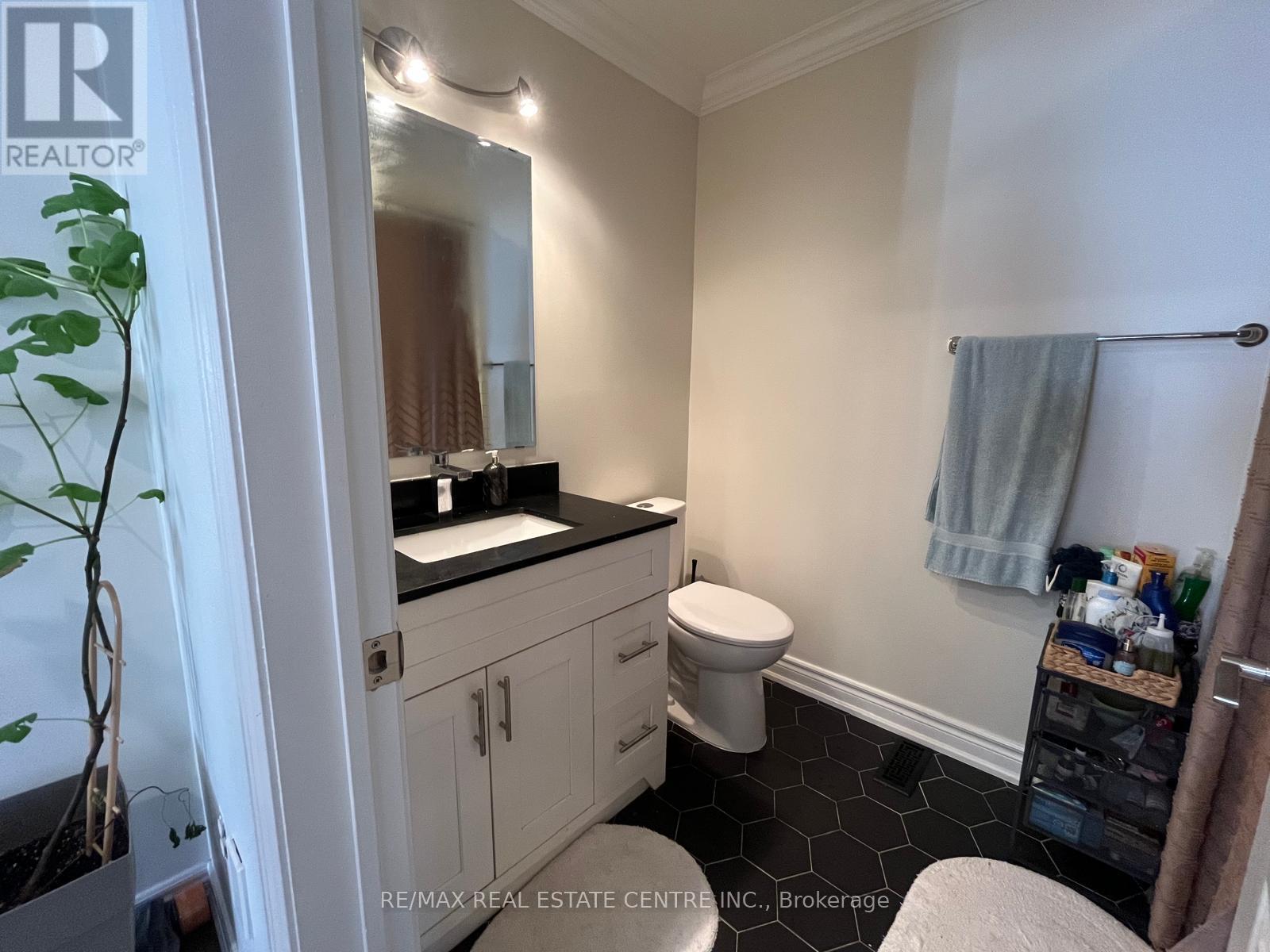 3570 Fountain Park Avenue, Mississauga, Ontario  L5M 7G1 - Photo 31 - W13689424