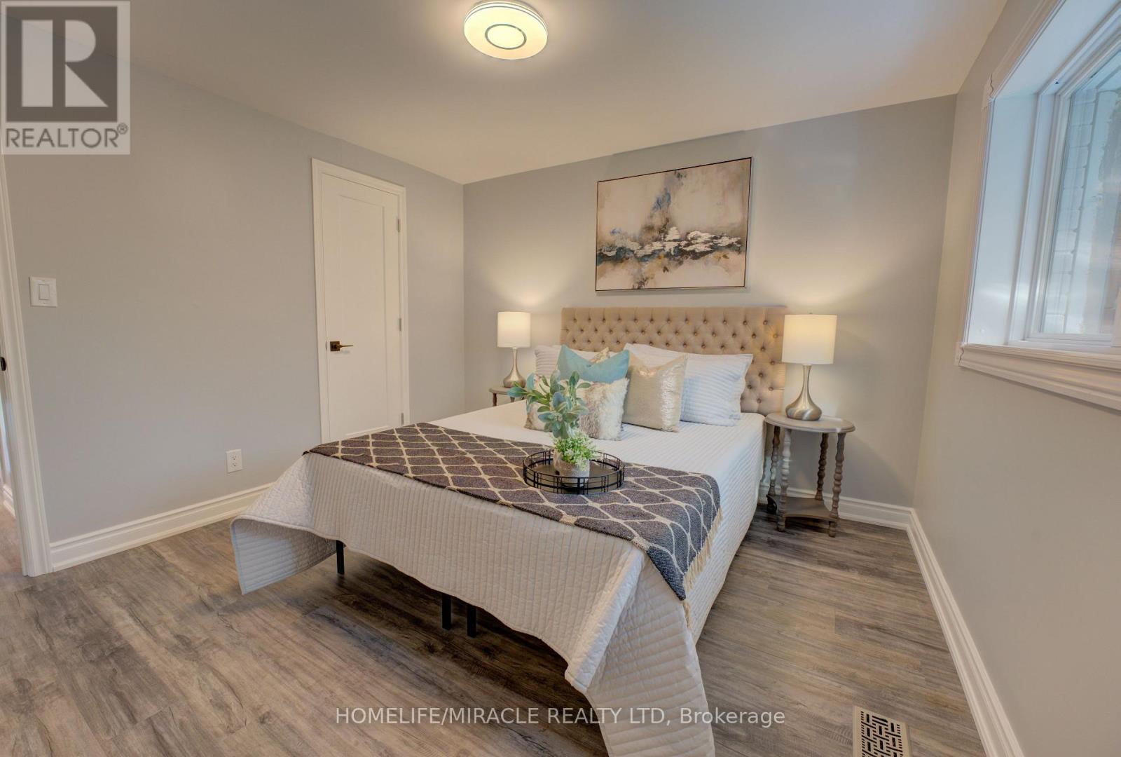 85 Silverstone Drive, Toronto, Ontario  M9V 3G4 - Photo 16 - W13689426