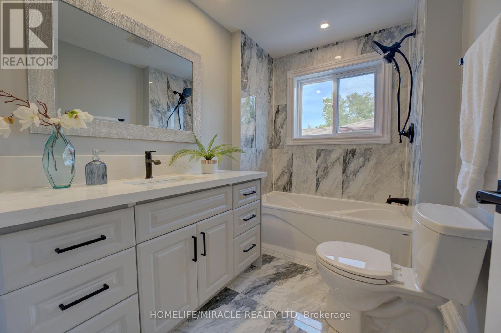 85 Silverstone Drive, Toronto, Ontario  M9V 3G4 - Photo 20 - W13689426