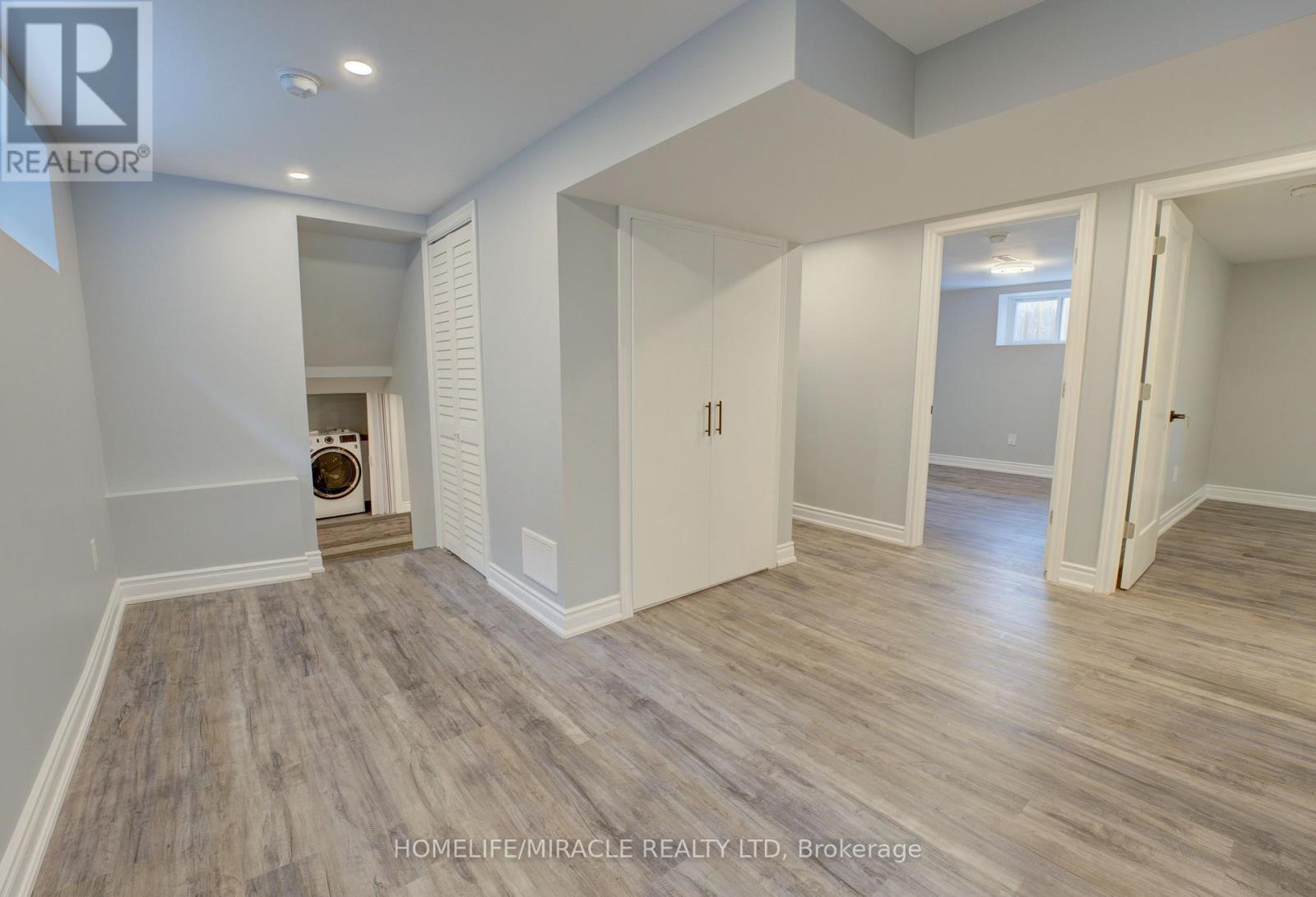 85 Silverstone Drive, Toronto, Ontario  M9V 3G4 - Photo 24 - W13689426