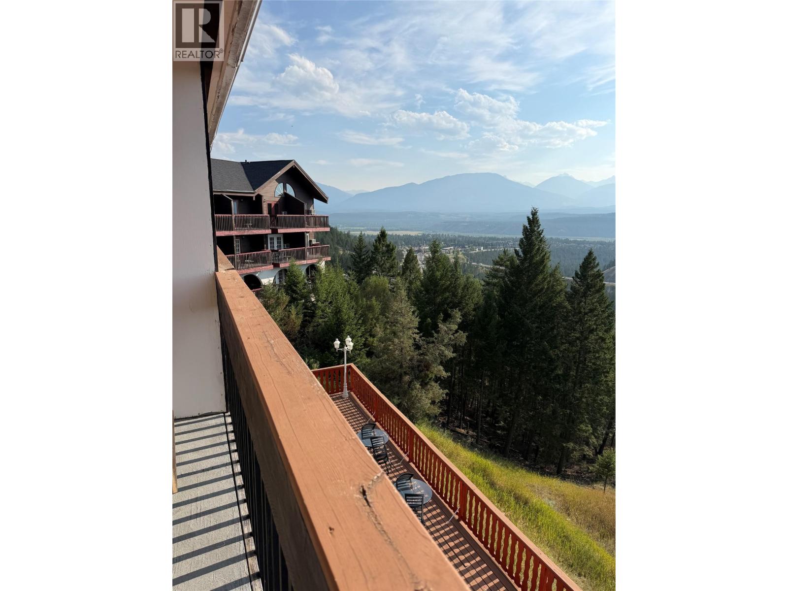 5067 Madsen Road, Radium Hot Springs, British Columbia  V0A 1M0 - Photo 2 - 10397659
