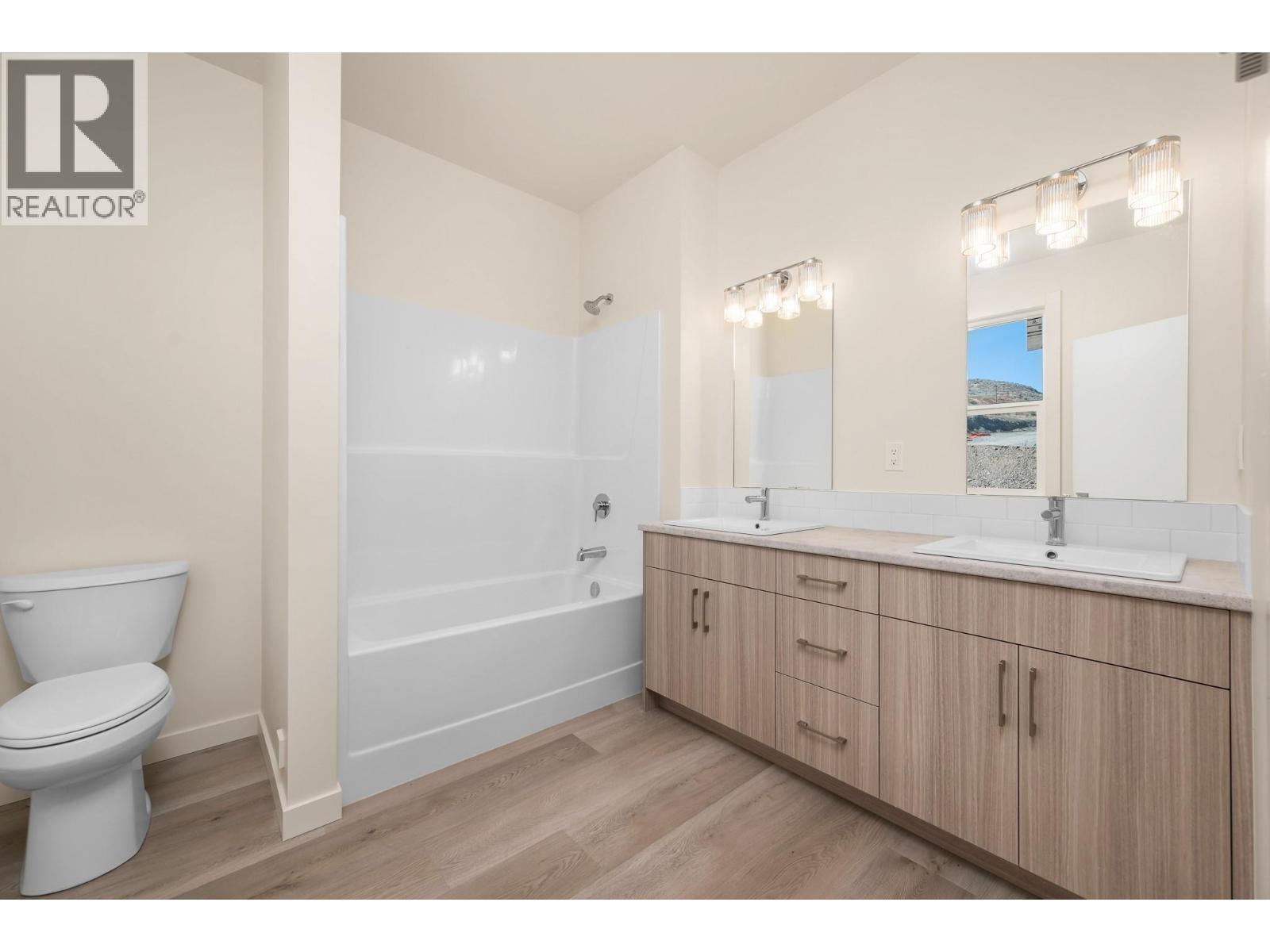 4311 Painted Turtle Drive, Vernon, British Columbia  V1H 1A2 - Photo 19 - 10398062