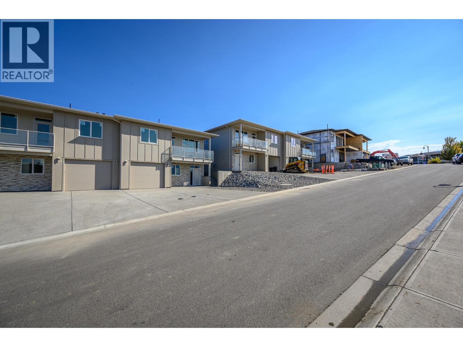 4311 Painted Turtle Drive, Vernon, British Columbia  V1H 1A2 - Photo 3 - 10398062