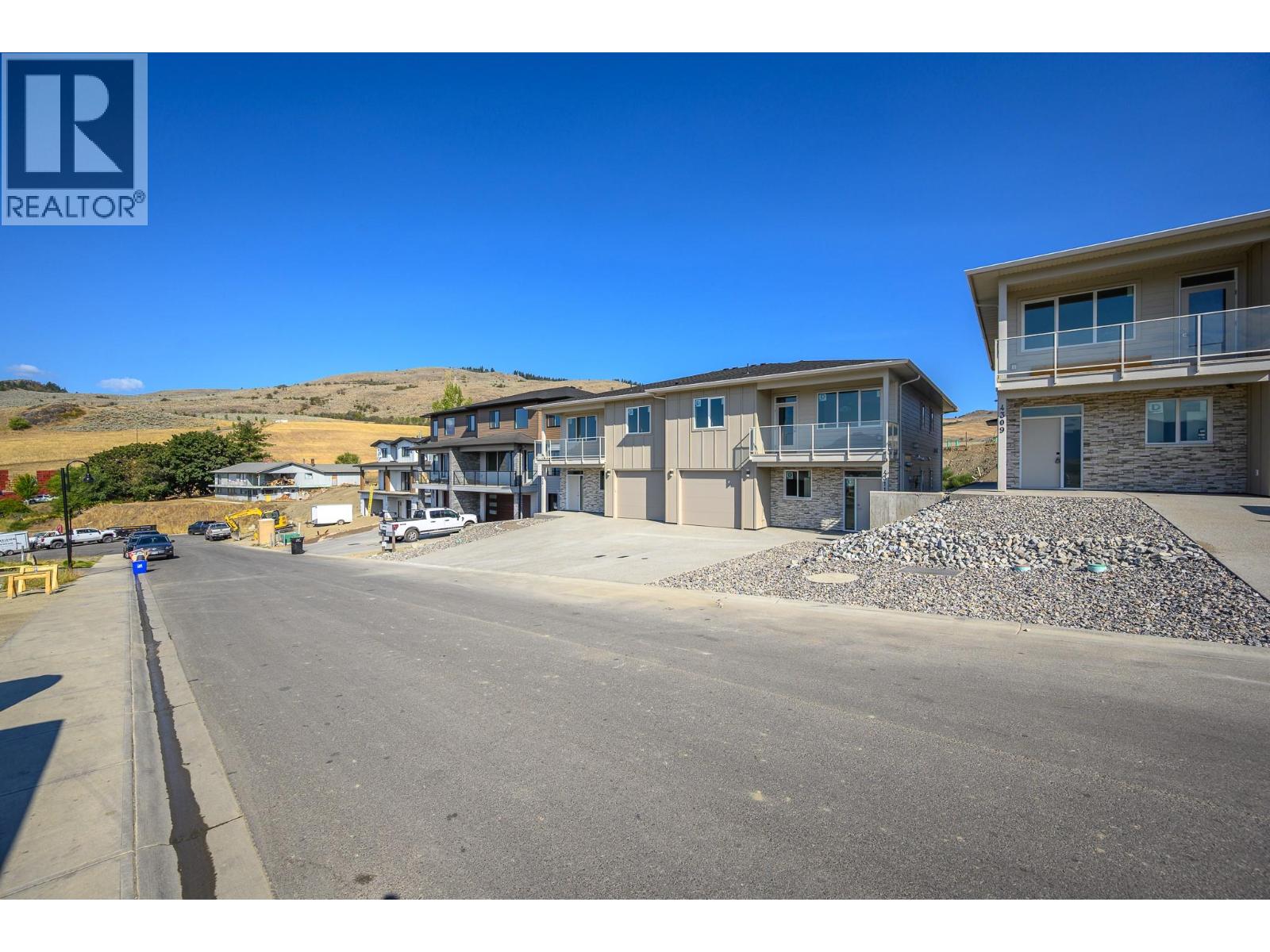 4311 Painted Turtle Drive, Vernon, British Columbia  V1H 1A2 - Photo 5 - 10398062