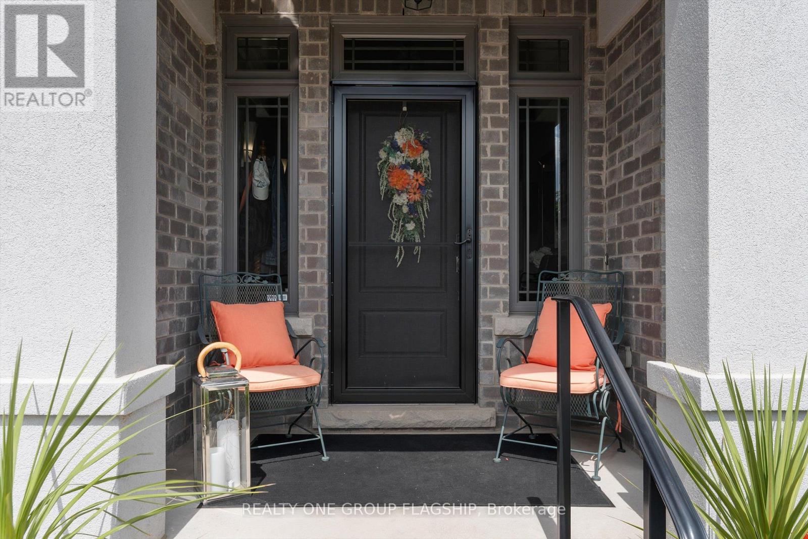 104 Berwick Trail, Welland, Ontario  L3B 0C8 - Photo 4 - X13689360