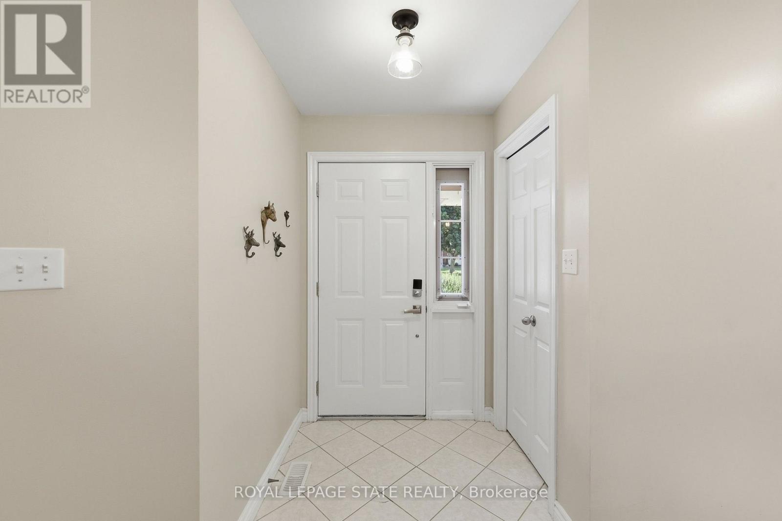 33 King Street, East Zorra-Tavistock, Ontario  N0B 2R0 - Photo 13 - X13689366