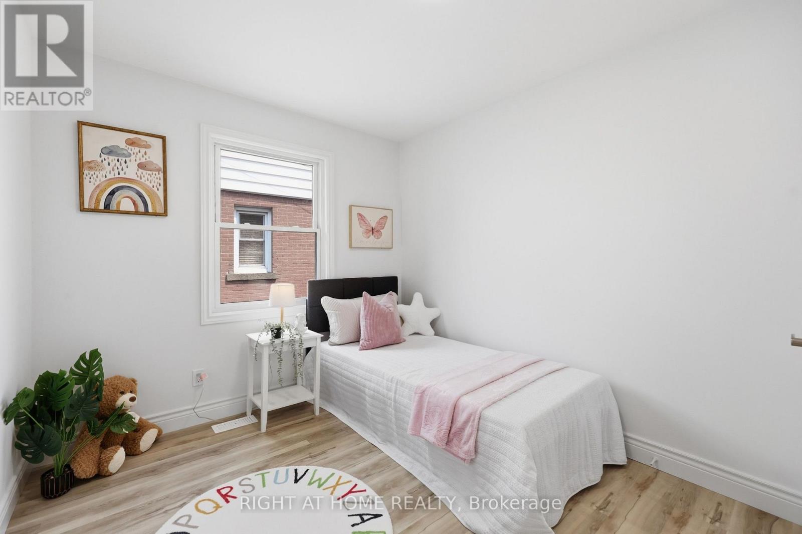 156 E 36th Street, Hamilton, Ontario  L8V 3Z4 - Photo 15 - X13689468
