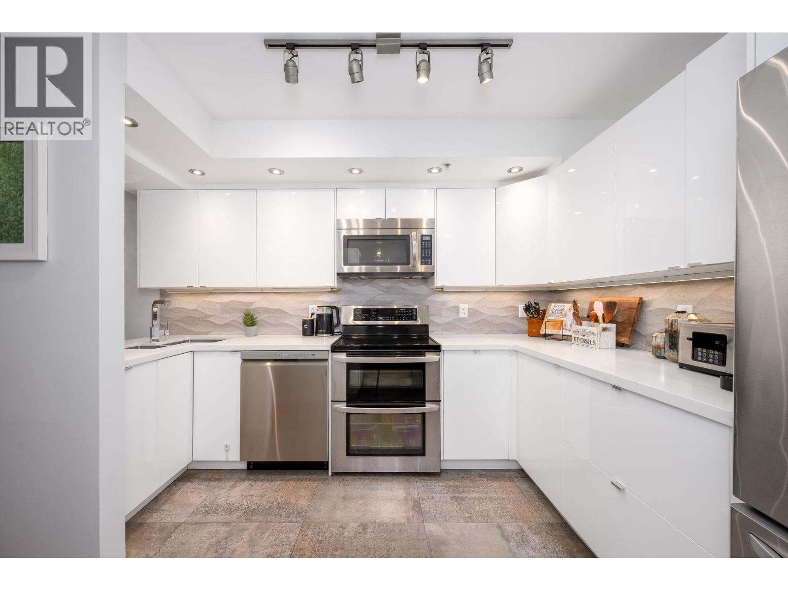 104 1500 Pendrell Street, Vancouver, British Columbia  V6G 3A5 - Photo 10 - R3147794