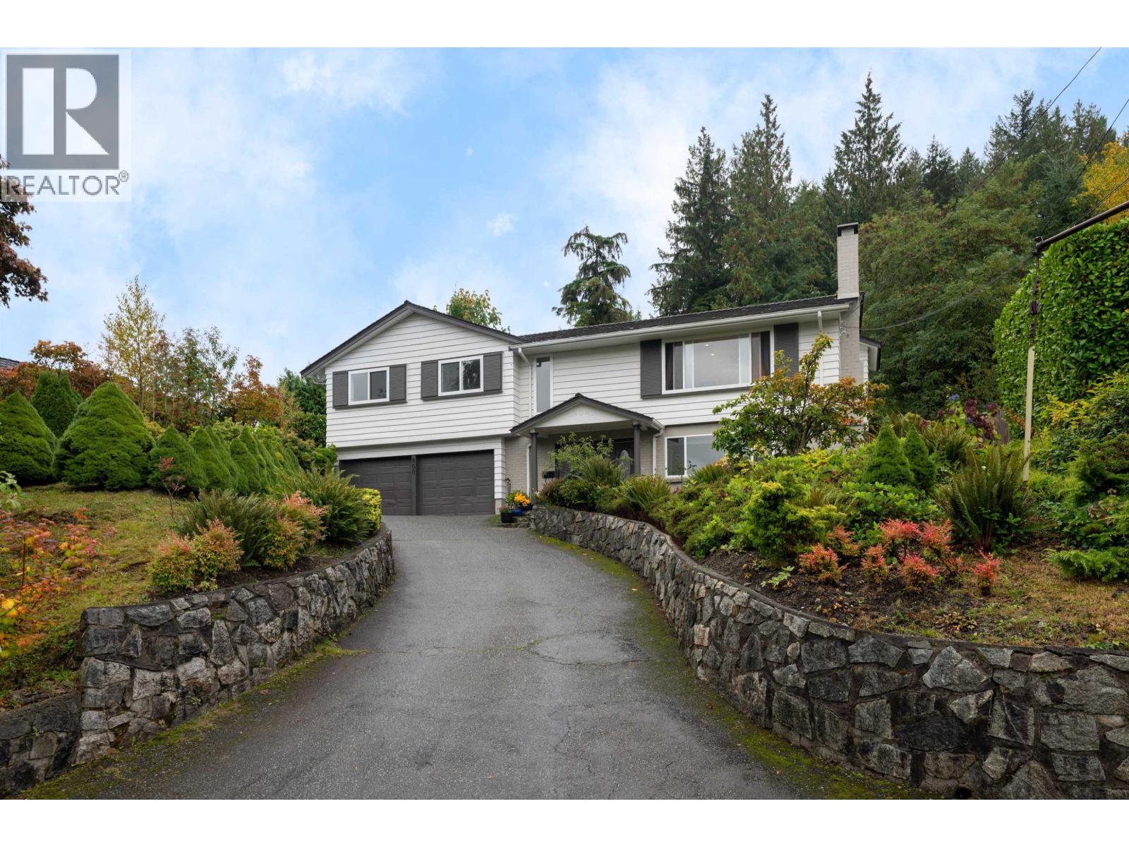 850 JEFFERSON AVENUE, West Vancouver, British Columbia