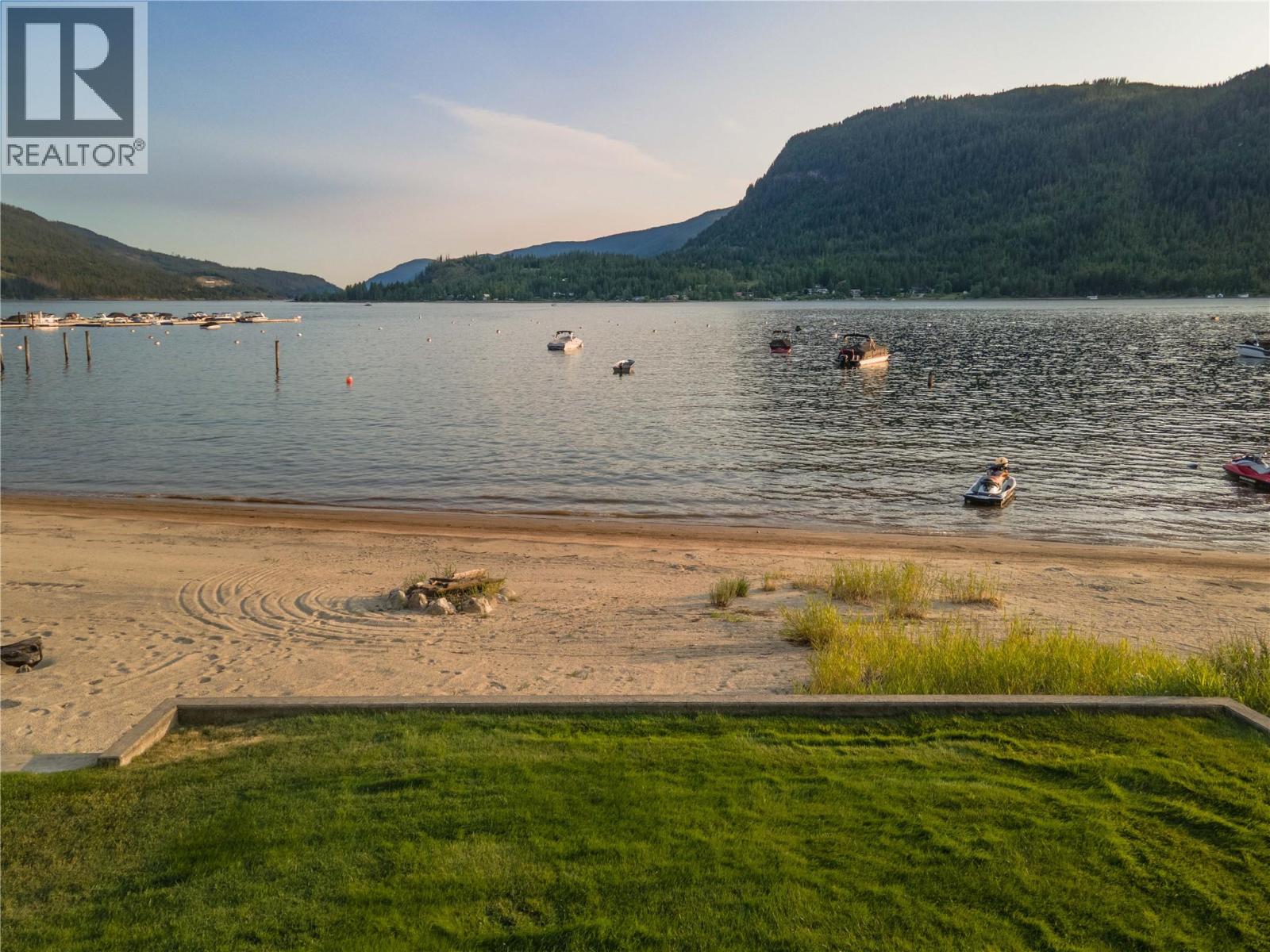 413 97a Highway, Sicamous, British Columbia  V0E 2V1 - Photo 15 - 10398054