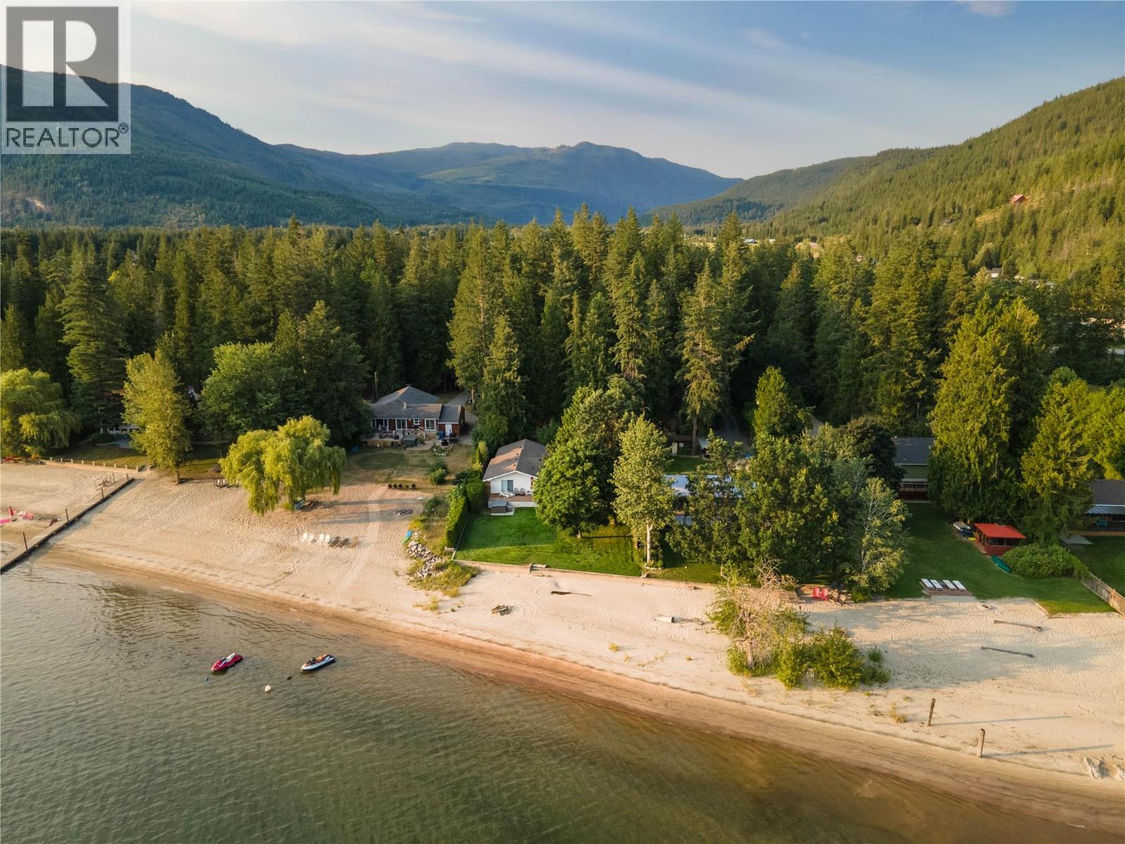 413 97a Highway, Sicamous, British Columbia  V0E 2V1 - Photo 11 - 10398054