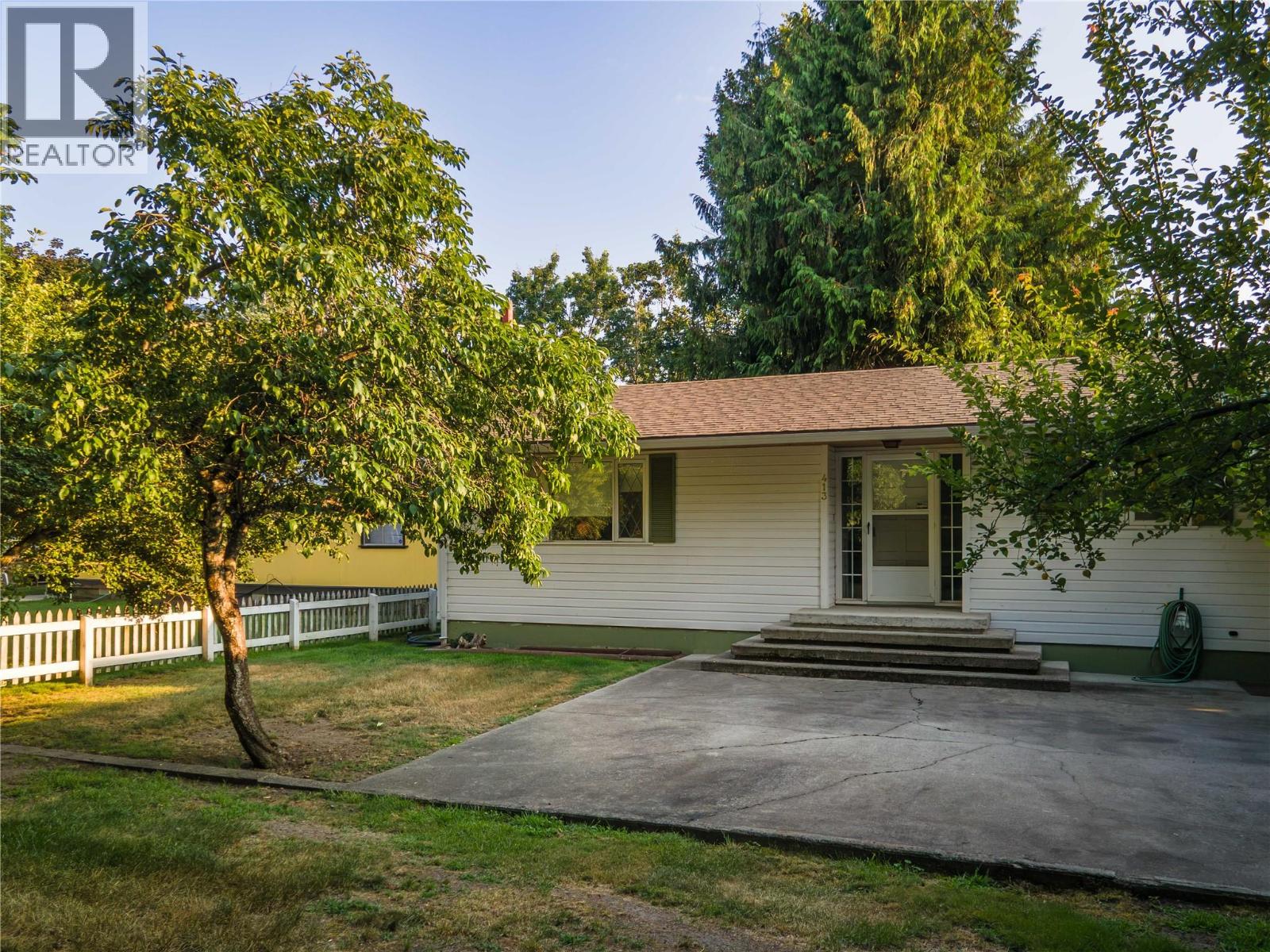 413 97a Highway, Sicamous, British Columbia  V0E 2V1 - Photo 19 - 10398054