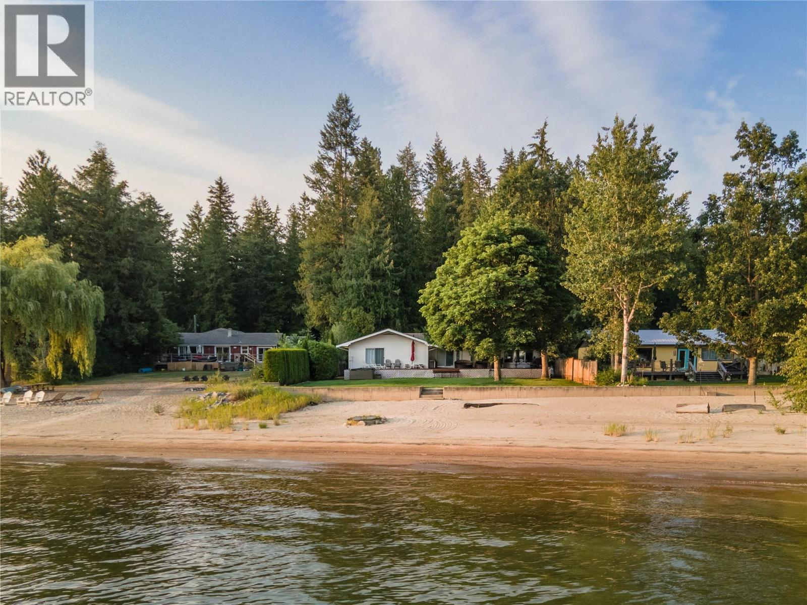 413 97a Highway, Sicamous, British Columbia  V0E 2V1 - Photo 12 - 10398054