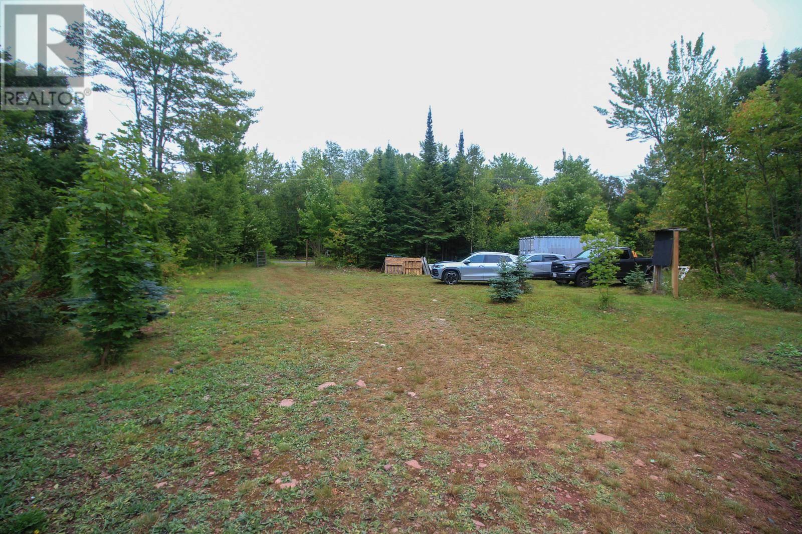 1207 Four Seasons Dr, Sault Ste. Marie, Ontario  P0S 1E0 - Photo 5 - SM262228