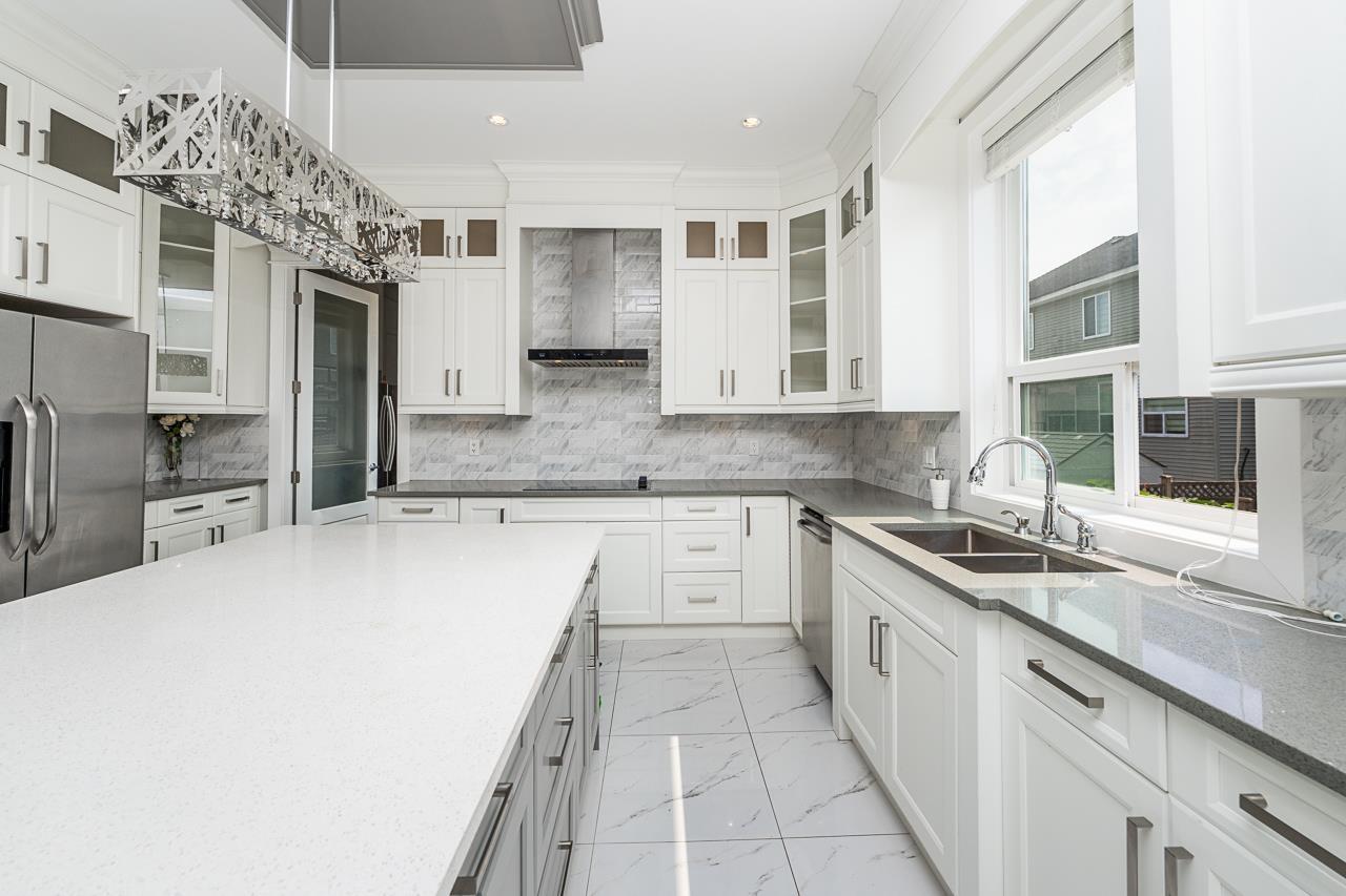 14516 110a Avenue, Surrey, British Columbia  V3R 2B5 - Photo 5 - R3155765