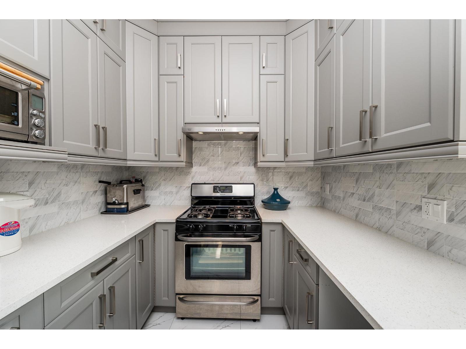 14516 110a Avenue, Surrey, British Columbia  V3R 2B5 - Photo 7 - R3155765