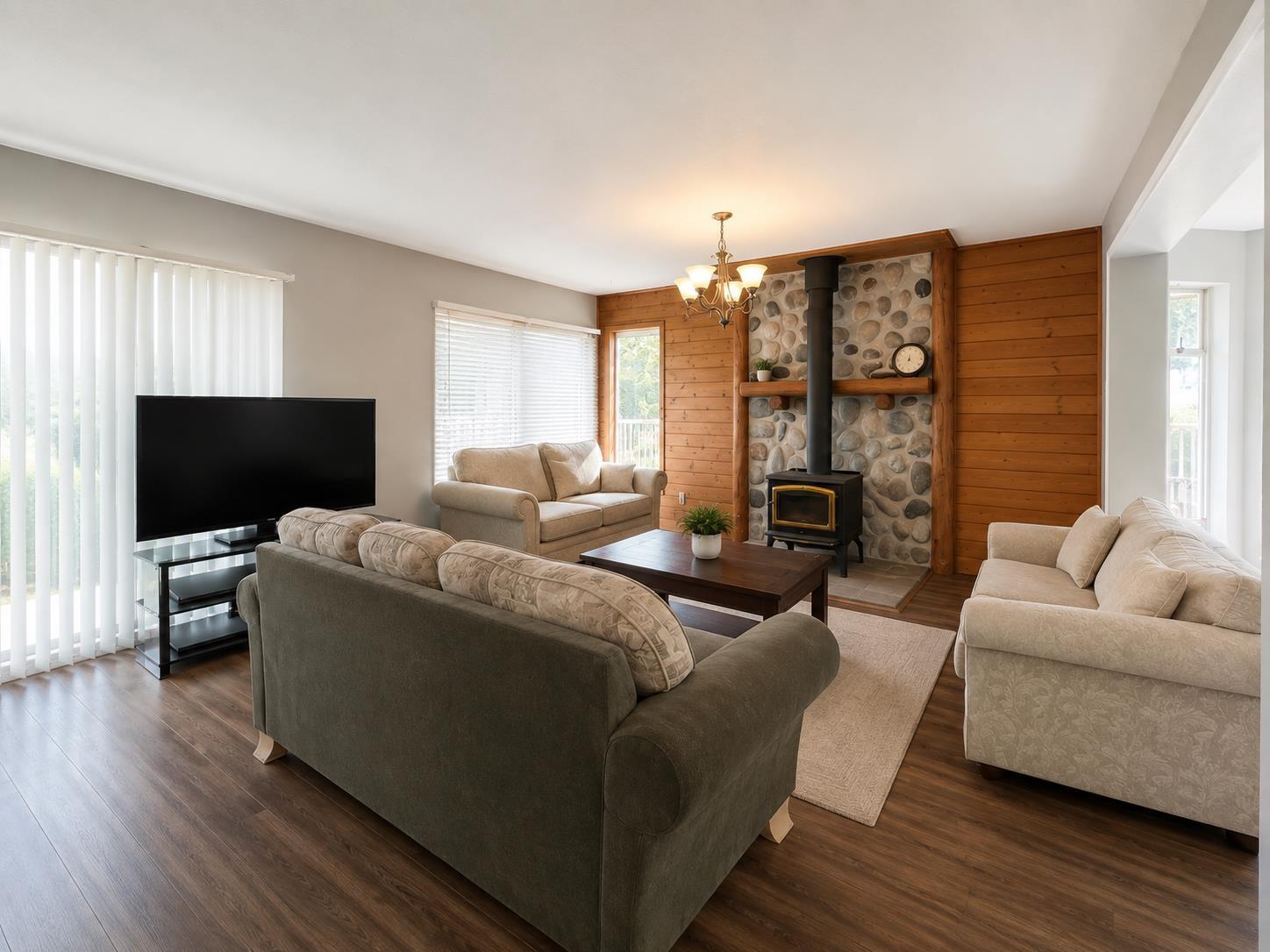 8309 Thompson Road, Mission, British Columbia  V0M 1G0 - Photo 2 - R3155700