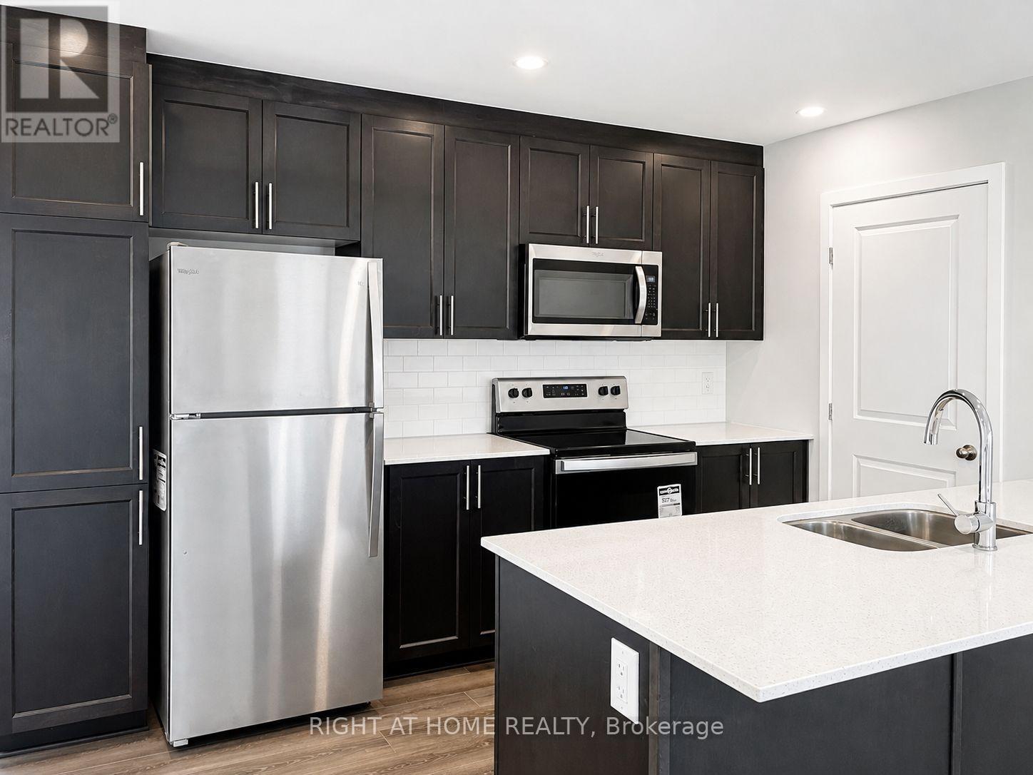 L - 300 Tulum Crescent, Ottawa, Ontario K2S 2Y4 - Photo 4 - X13689472