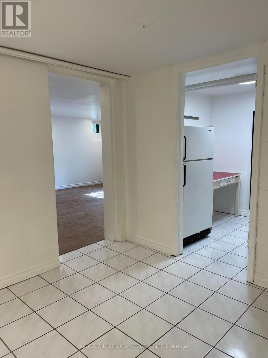 Basement - 347 Walmer Road, Toronto, Ontario  M5R 2Y3 - Photo 19 - C13689484
