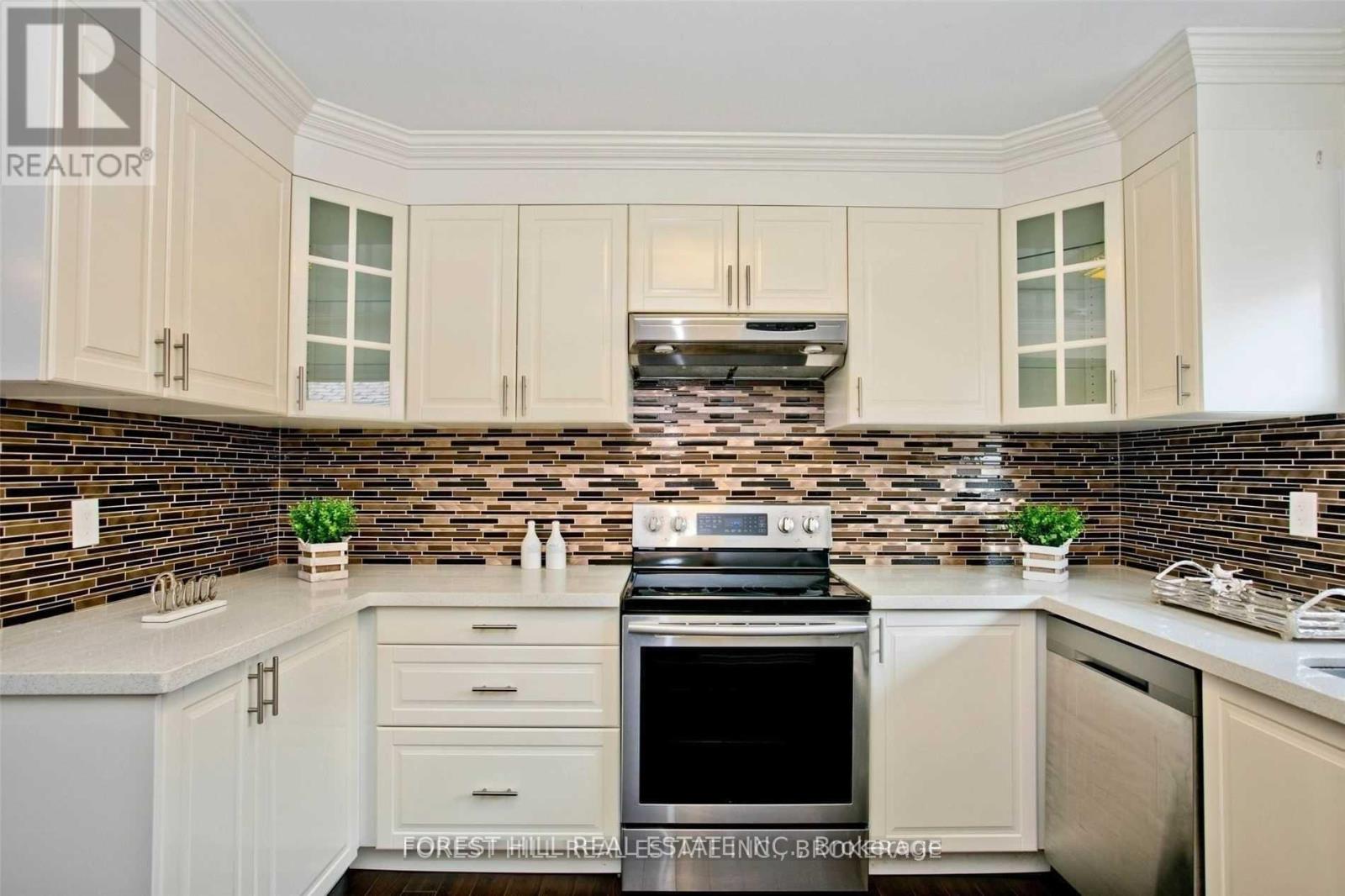 25 Joanna Drive, Toronto, Ontario  M1R 4H9 - Photo 12 - E13689500