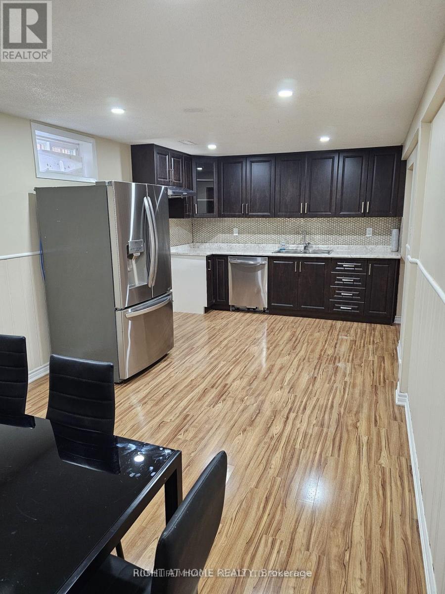 Bsmt - 730 Sheppard Avenue, Pickering, Ontario  L1V 1G5 - Photo 6 - E13689516