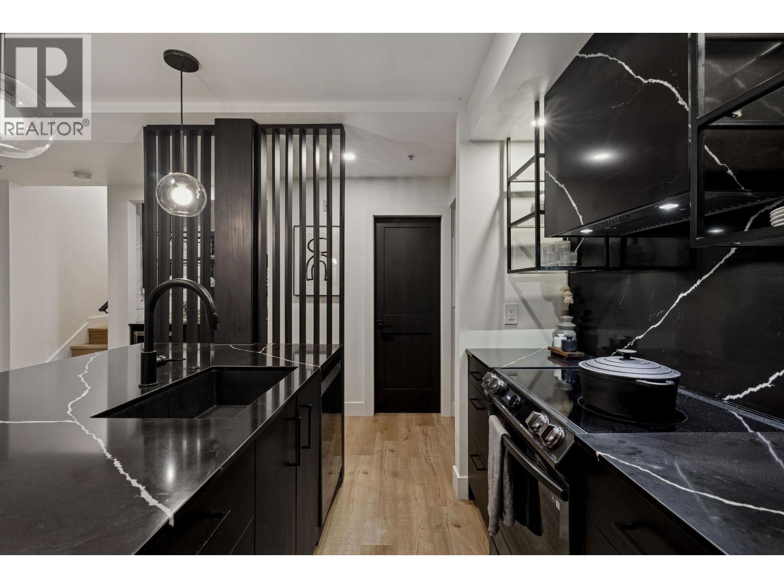 104 2119 Yew Street, Vancouver, British Columbia  V6K 3G6 - Photo 14 - R3156971