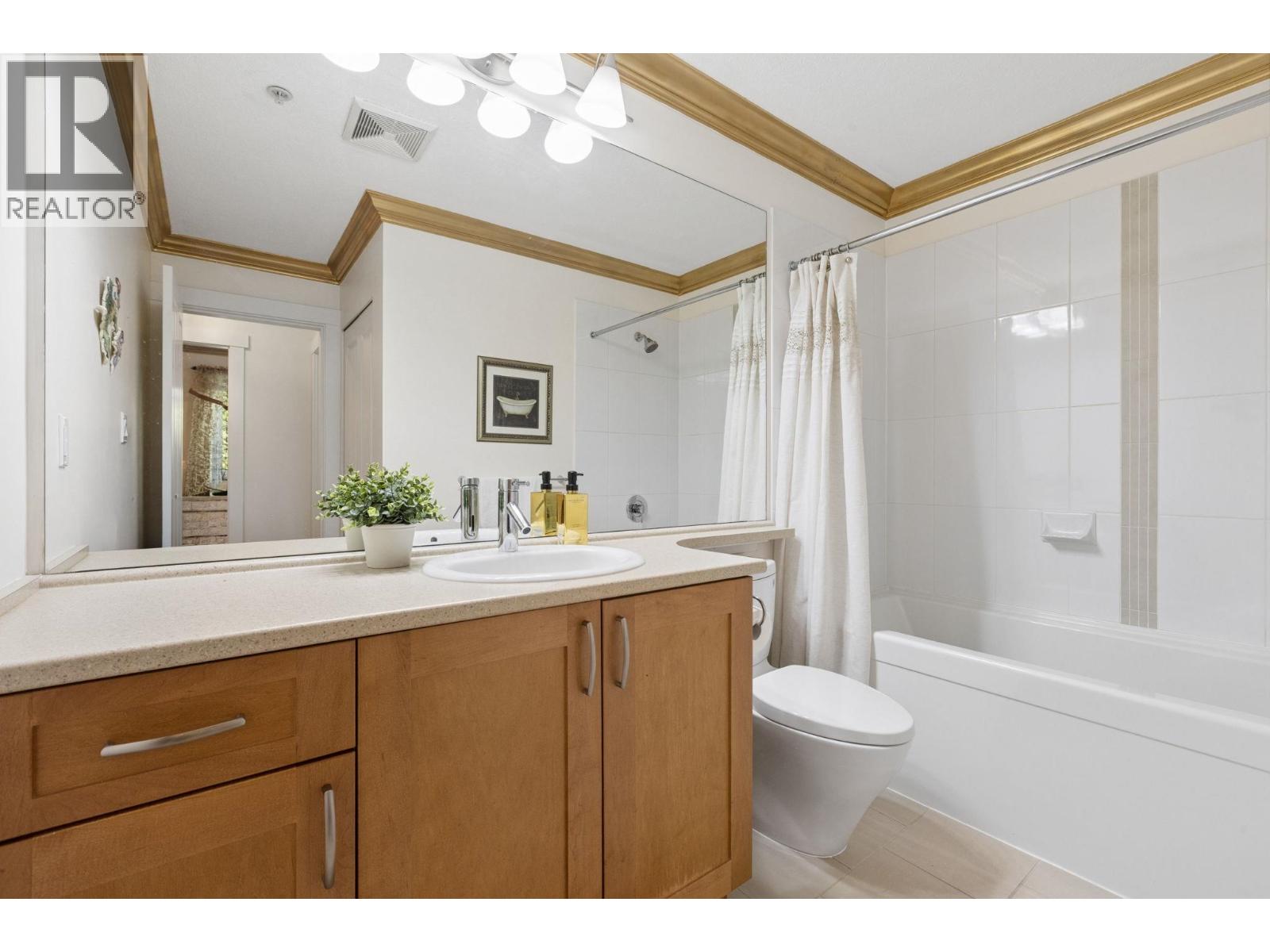 203 1111 E 27th Street, North Vancouver, British Columbia  V7J 1S3 - Photo 17 - R3156978